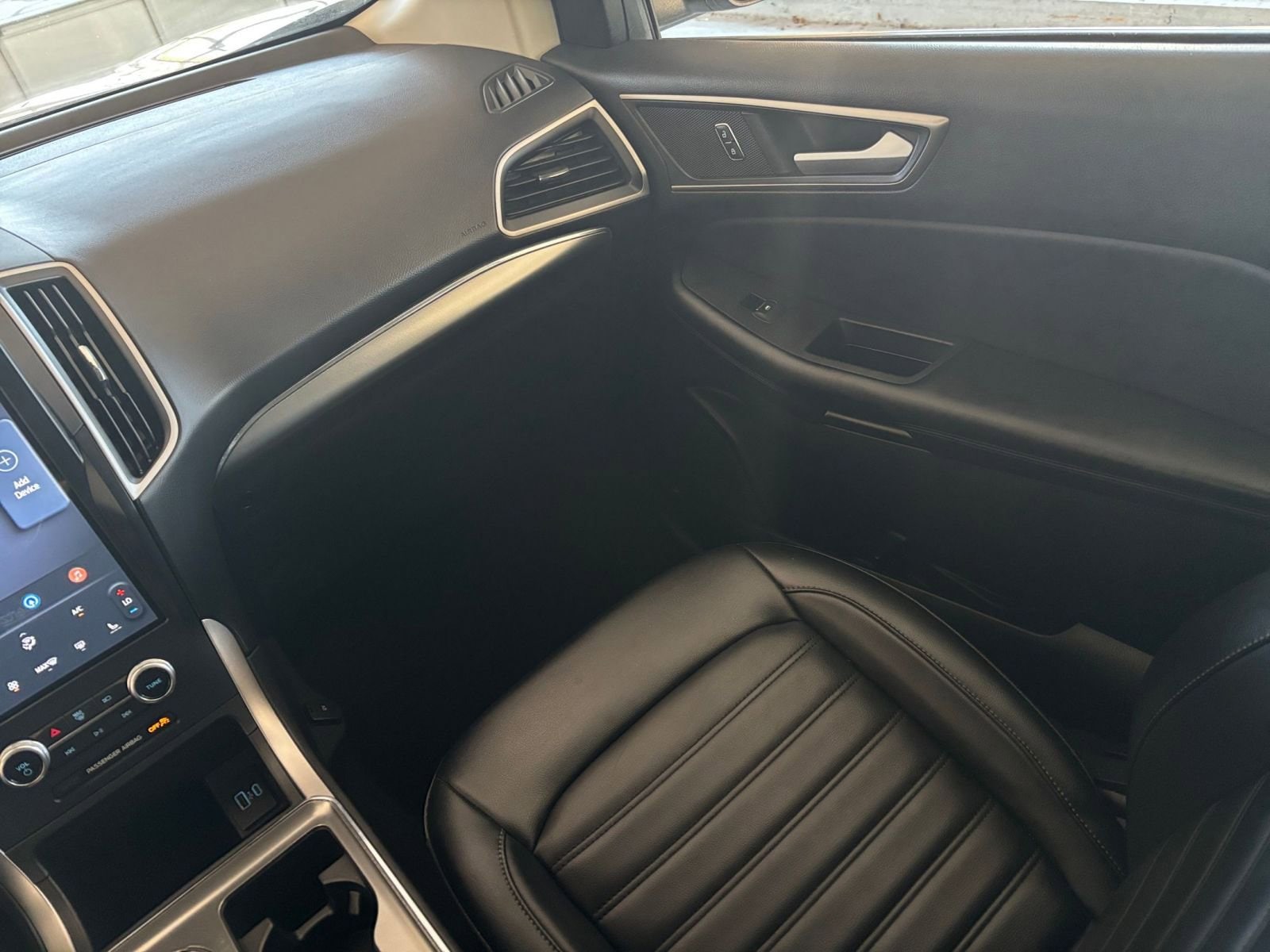 Thumbnail: 2022 Ford Edge - 35