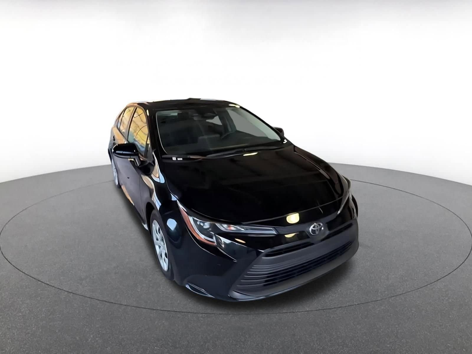 Thumbnail: 2025 Toyota Corolla - 3