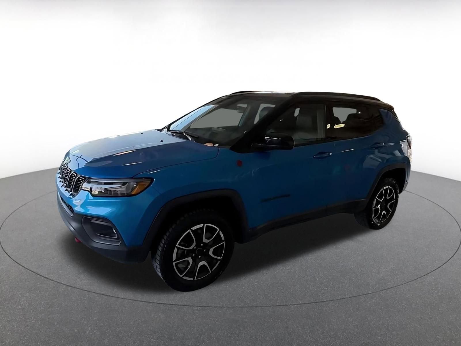 Thumbnail: 2025 Jeep Compass - 13