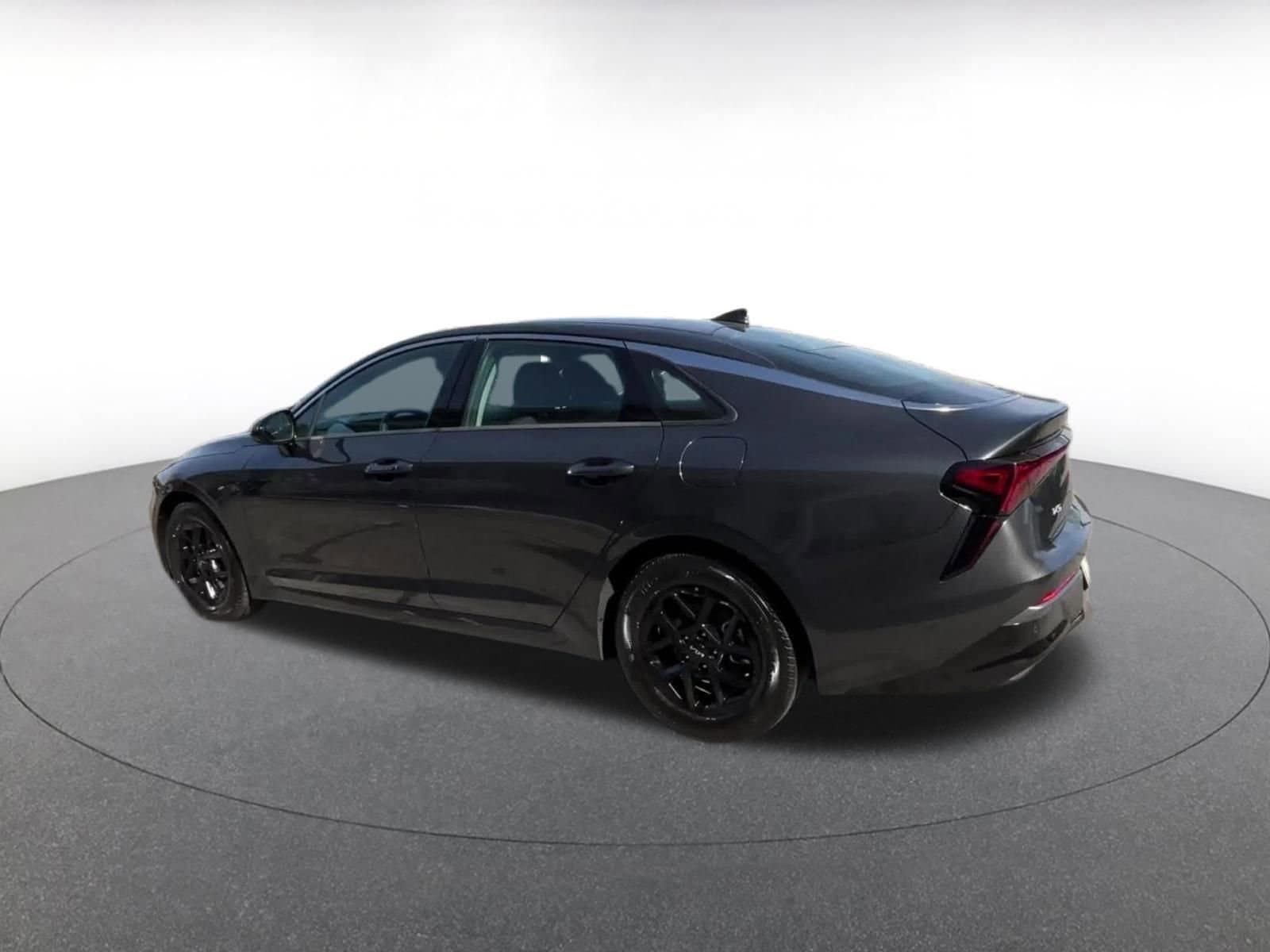 Thumbnail: 2025 Kia K5 - 16