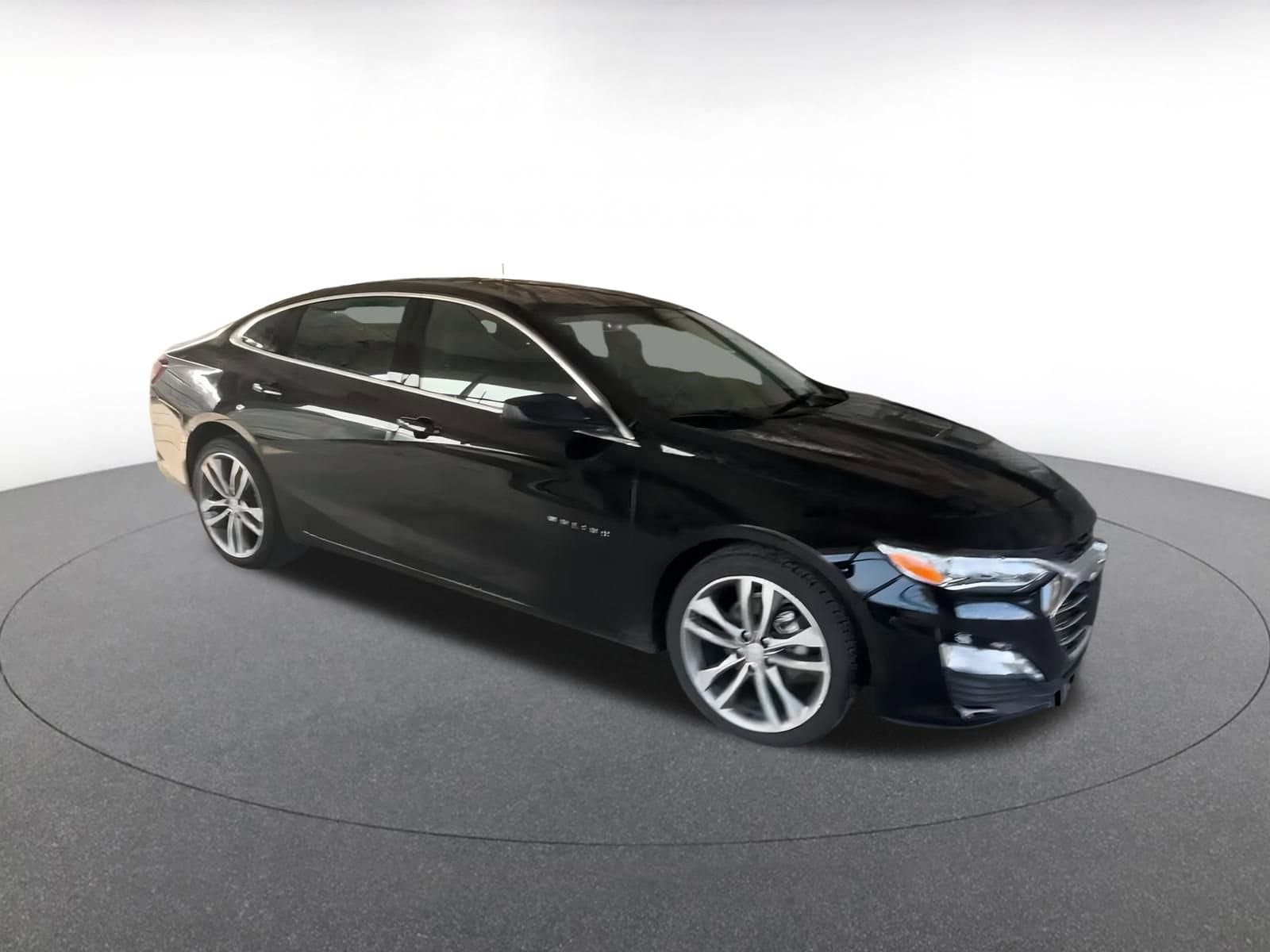 Thumbnail: 2024 Chevrolet Malibu - 2