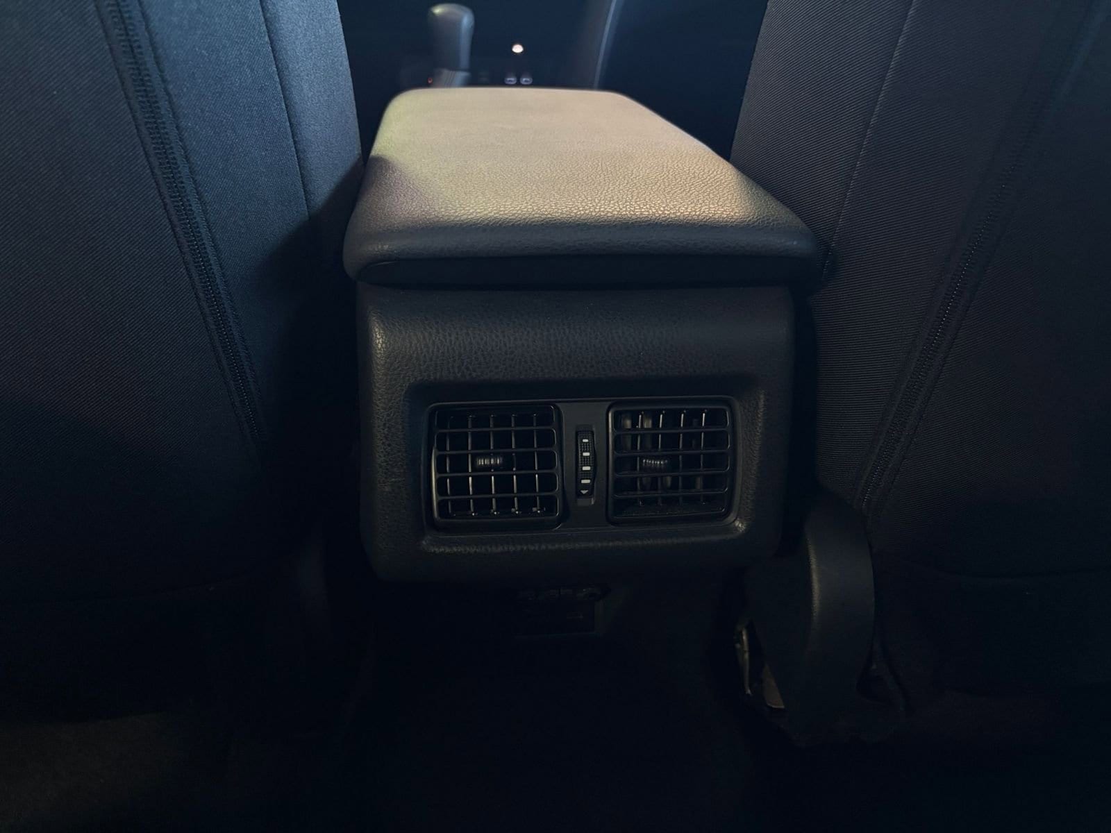 Thumbnail: 2025 Toyota Camry - 29