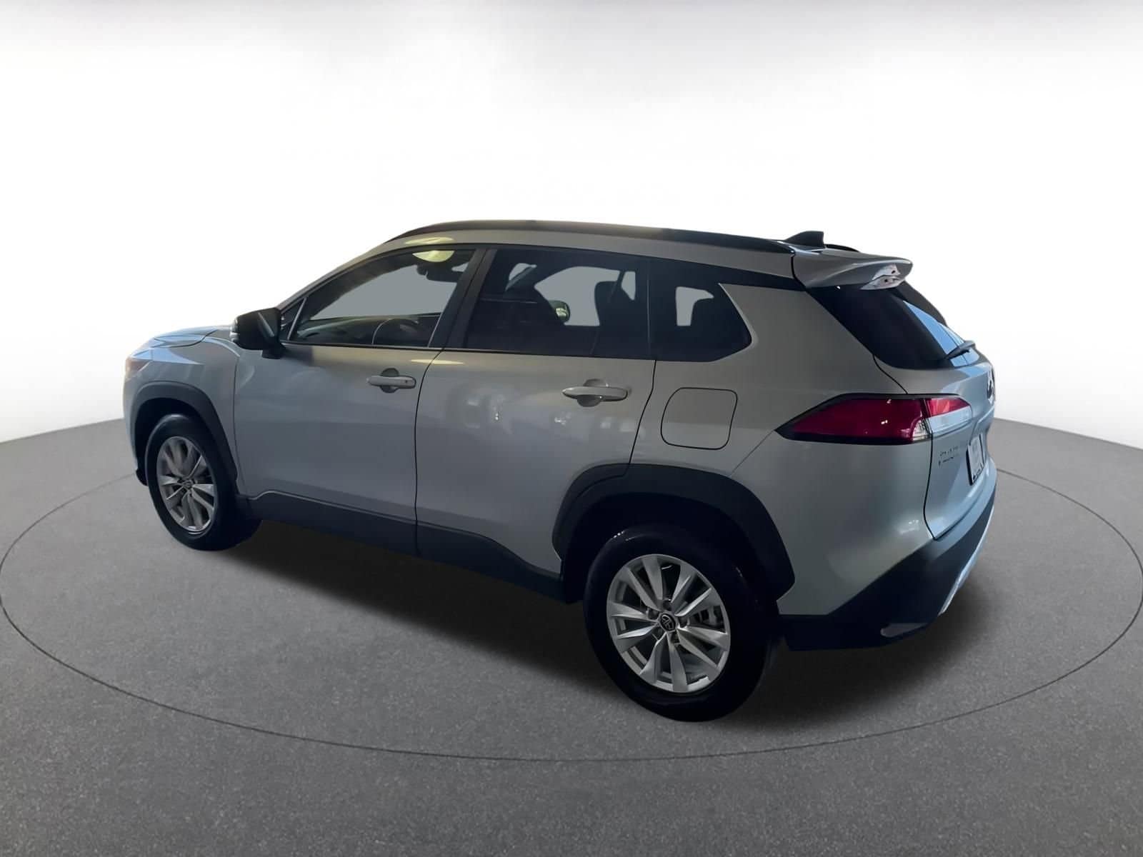 Thumbnail: 2025 Toyota Corolla Cross - 10