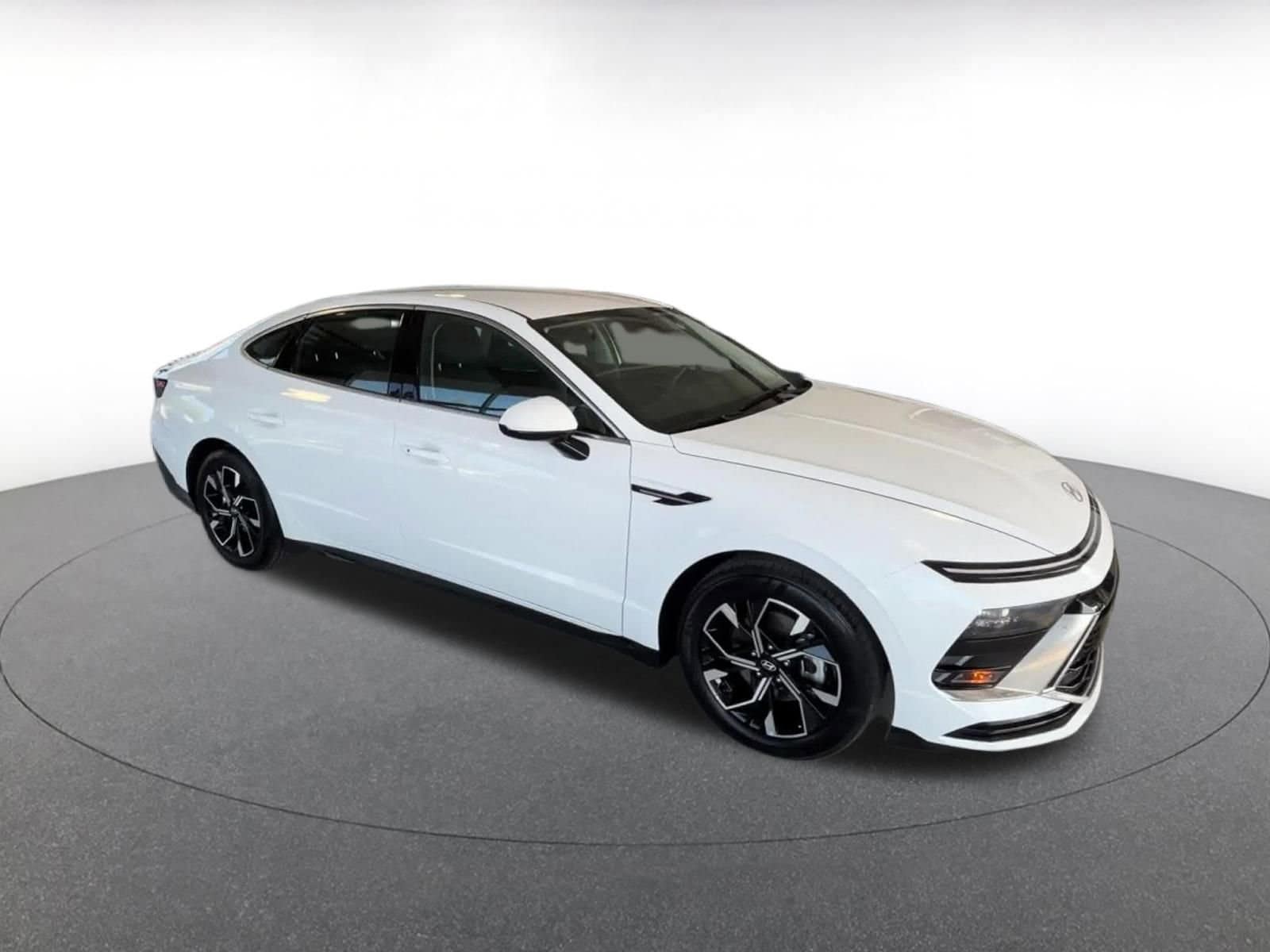 Thumbnail: 2025 Hyundai Sonata - 2
