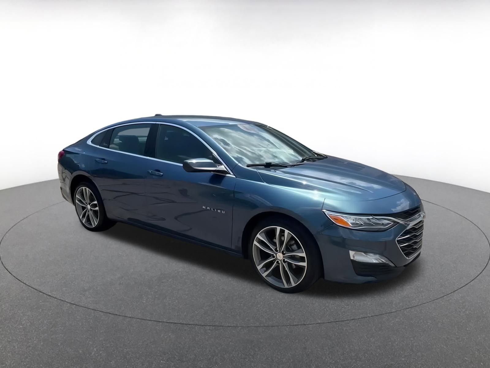 Thumbnail: 2024 Chevrolet Malibu - 2
