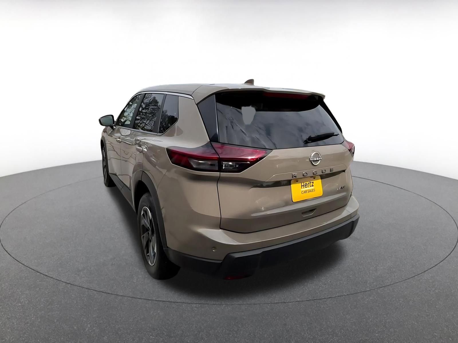 Thumbnail: 2025 Nissan Rogue - 15