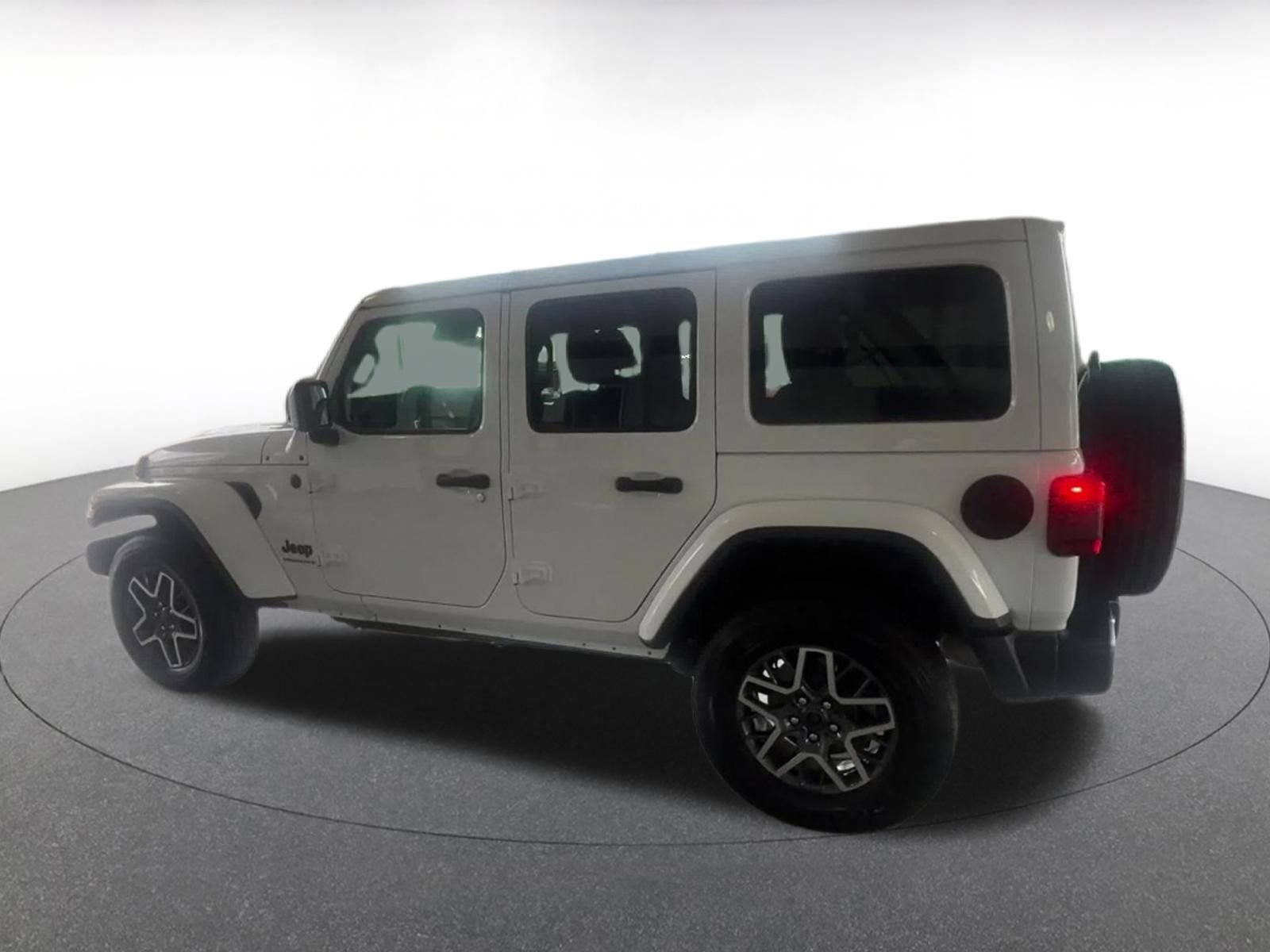 Thumbnail: 2025 Jeep Wrangler - 8