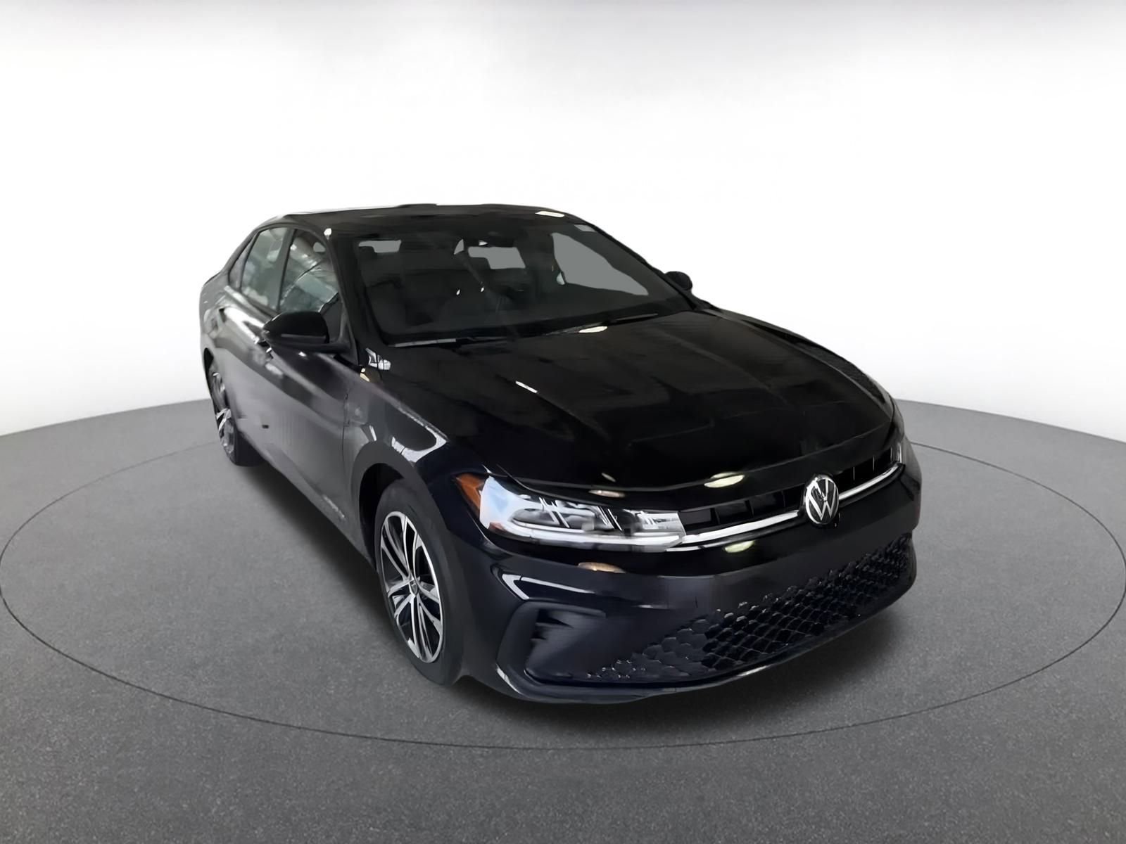 Thumbnail: 2025 Volkswagen Jetta - 3