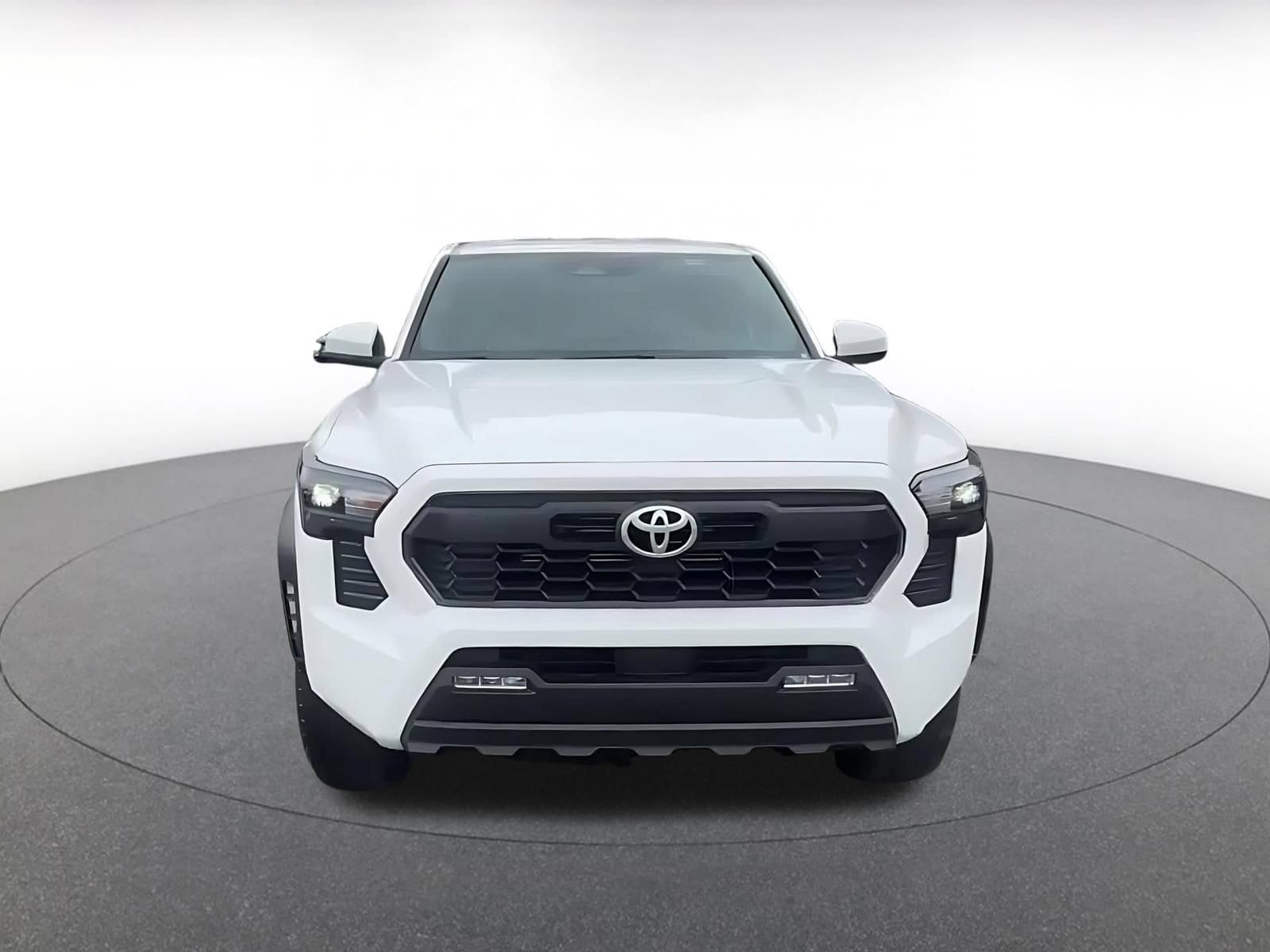 Thumbnail: 2025 Toyota Tacoma - 4