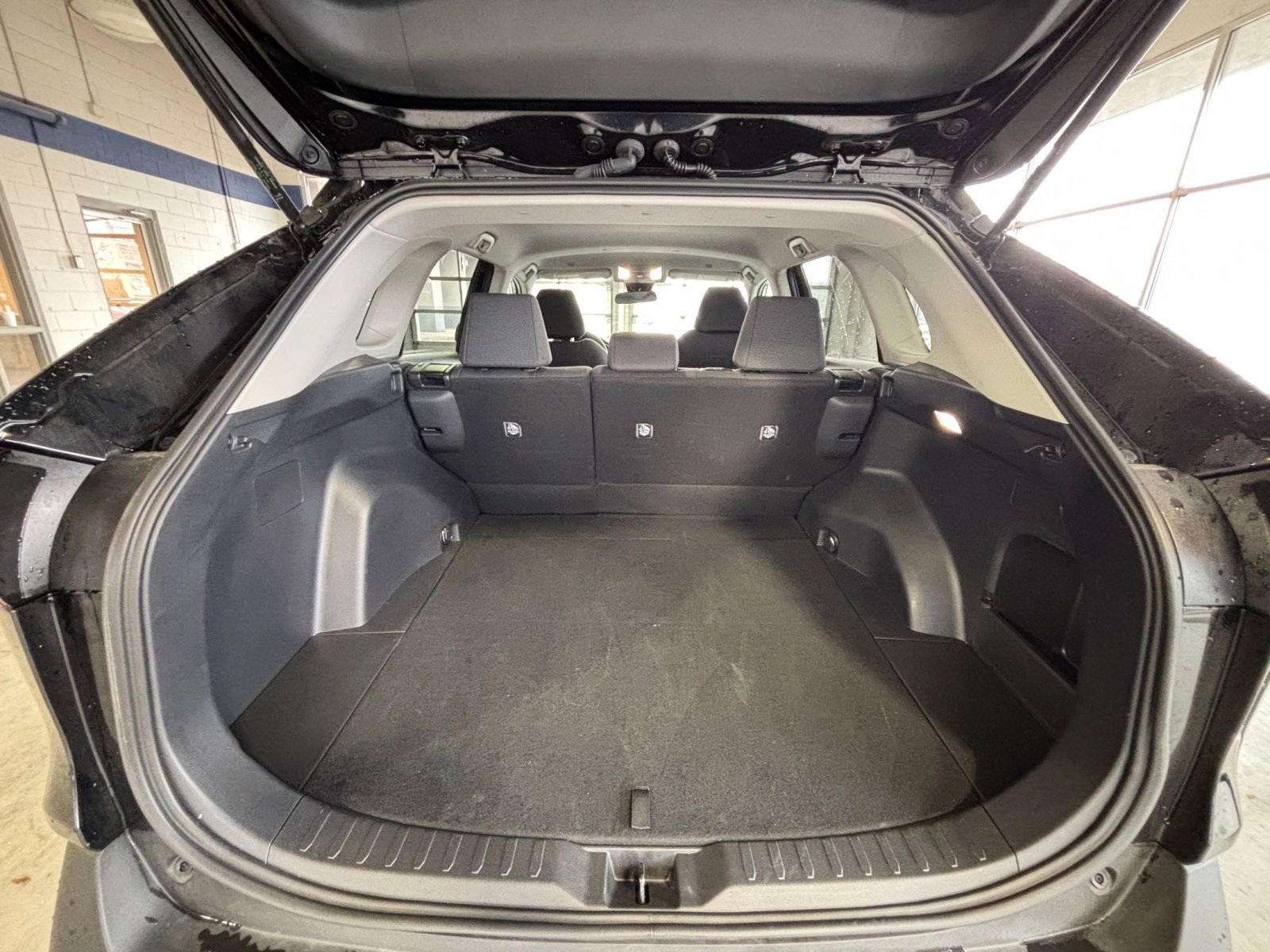 Thumbnail: 2025 Toyota RAV4 - 30