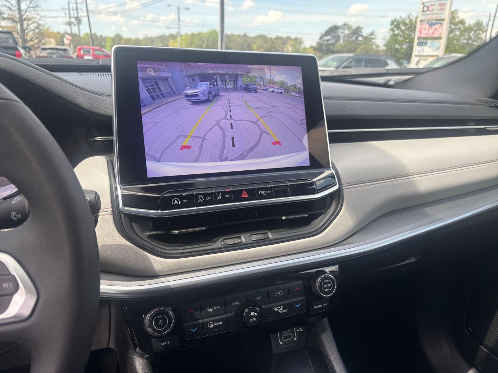 Thumbnail: 2025 Jeep Compass - 28