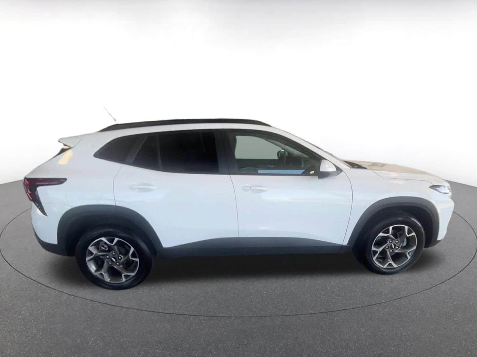 Thumbnail: 2025 Chevrolet Trax - 22