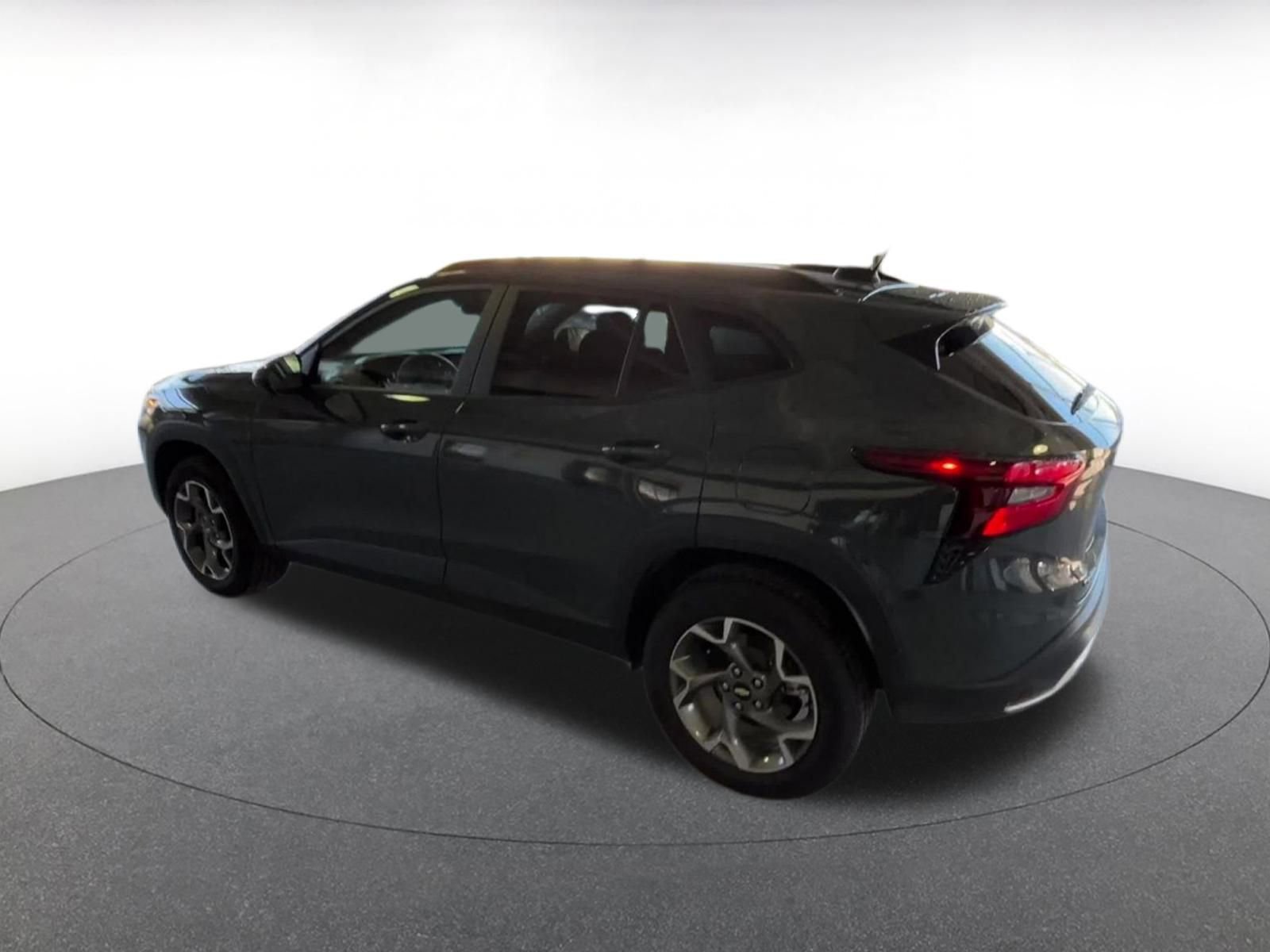 Thumbnail: 2025 Chevrolet Trax - 10