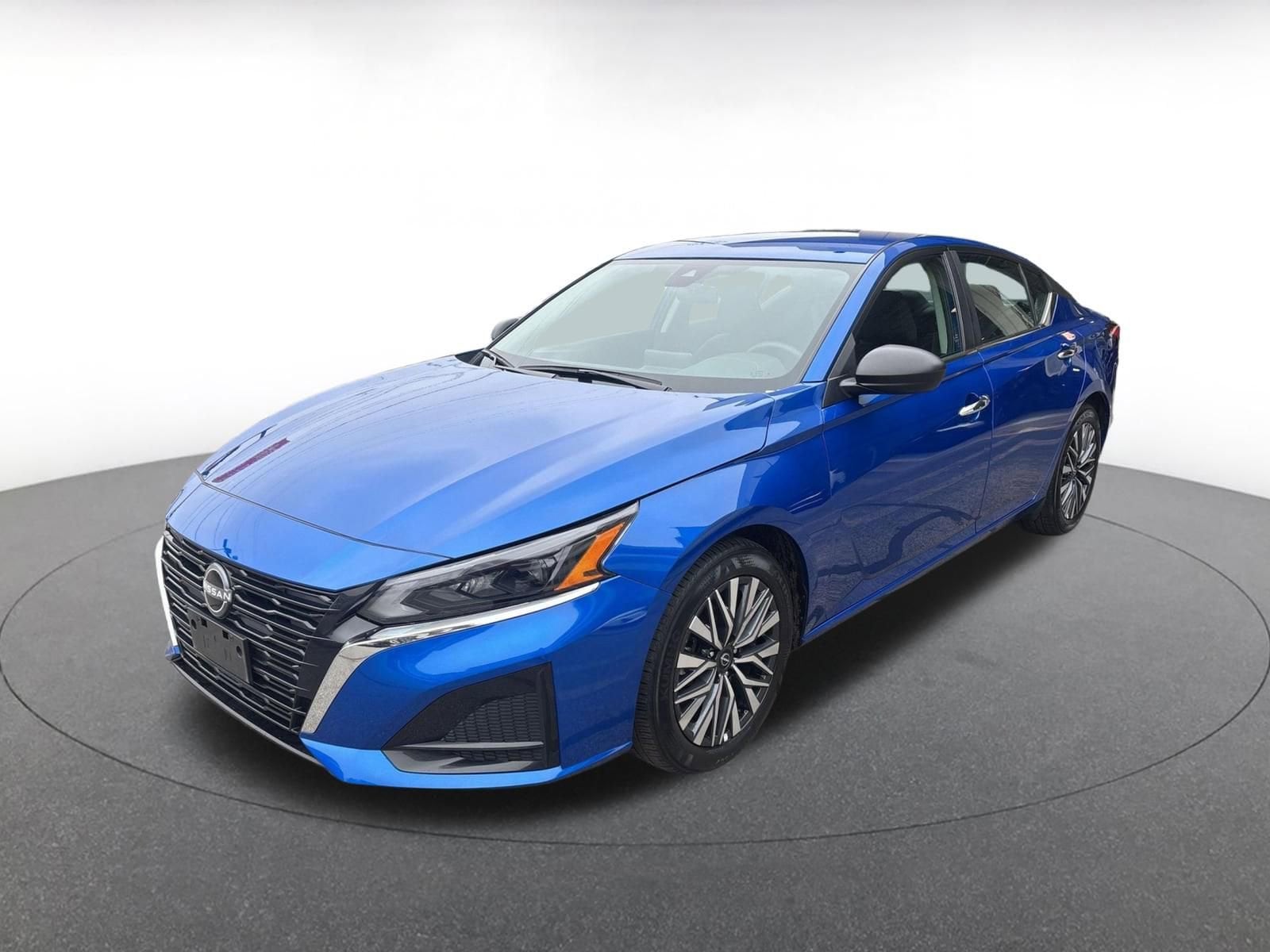 Thumbnail: 2025 Nissan Altima - 8