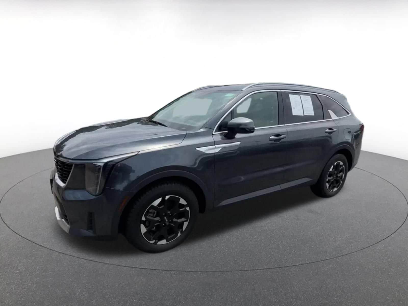 Thumbnail: 2024 Kia Sorento - 7