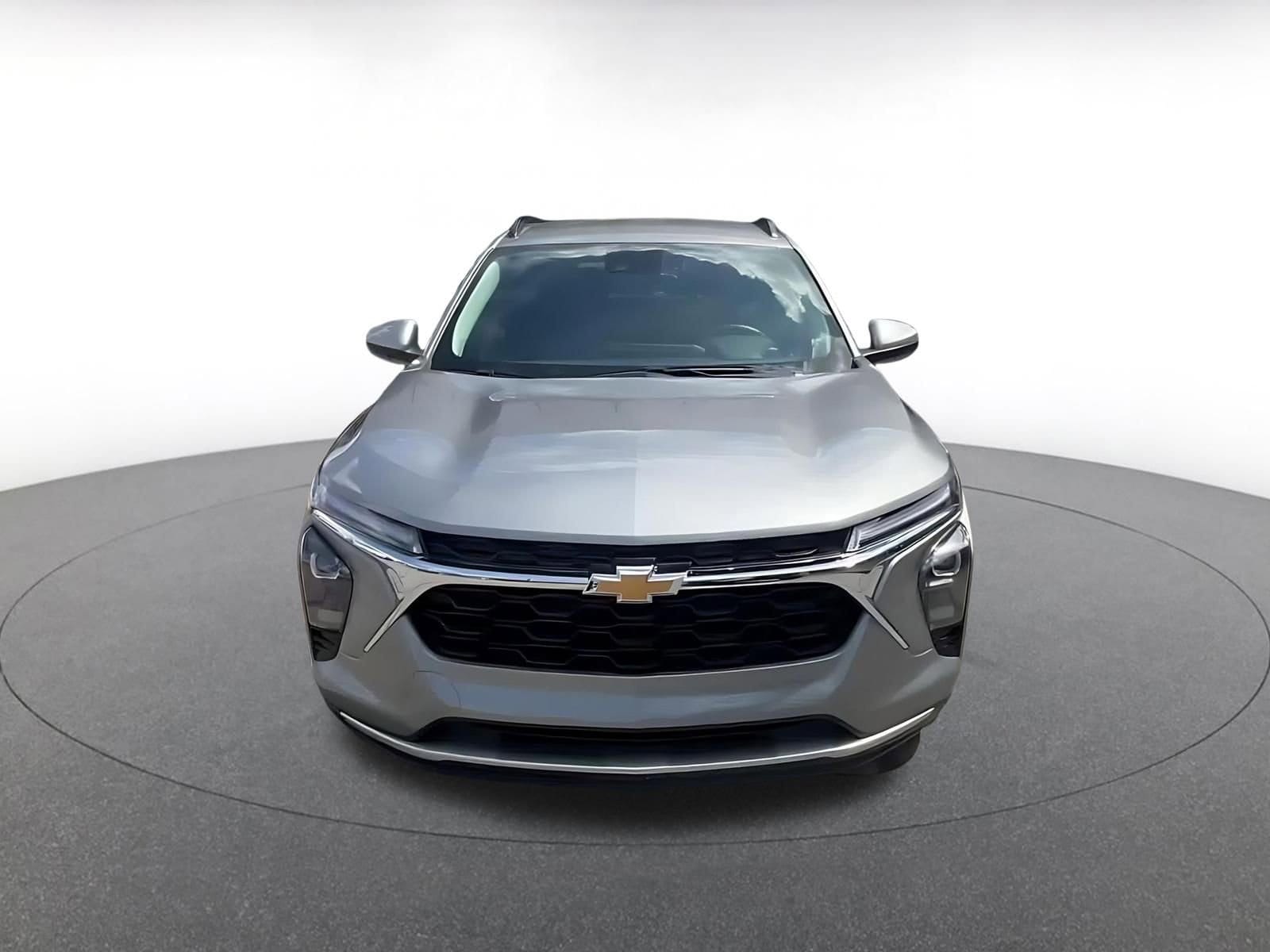 Thumbnail: 2025 Chevrolet Trax - 5