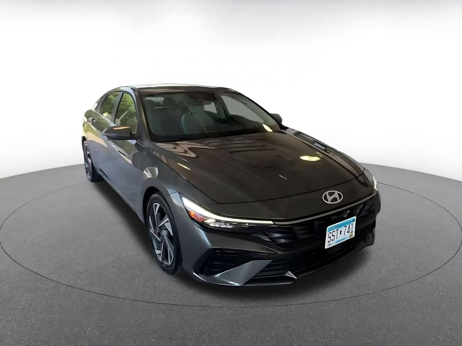 Thumbnail: 2025 Hyundai Elantra - 3