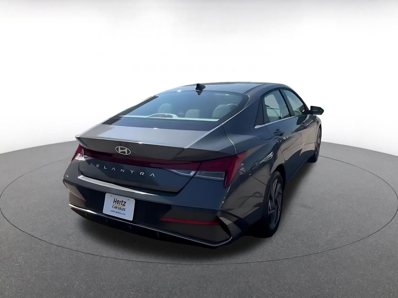 Thumbnail: 2025 Hyundai Elantra - 13