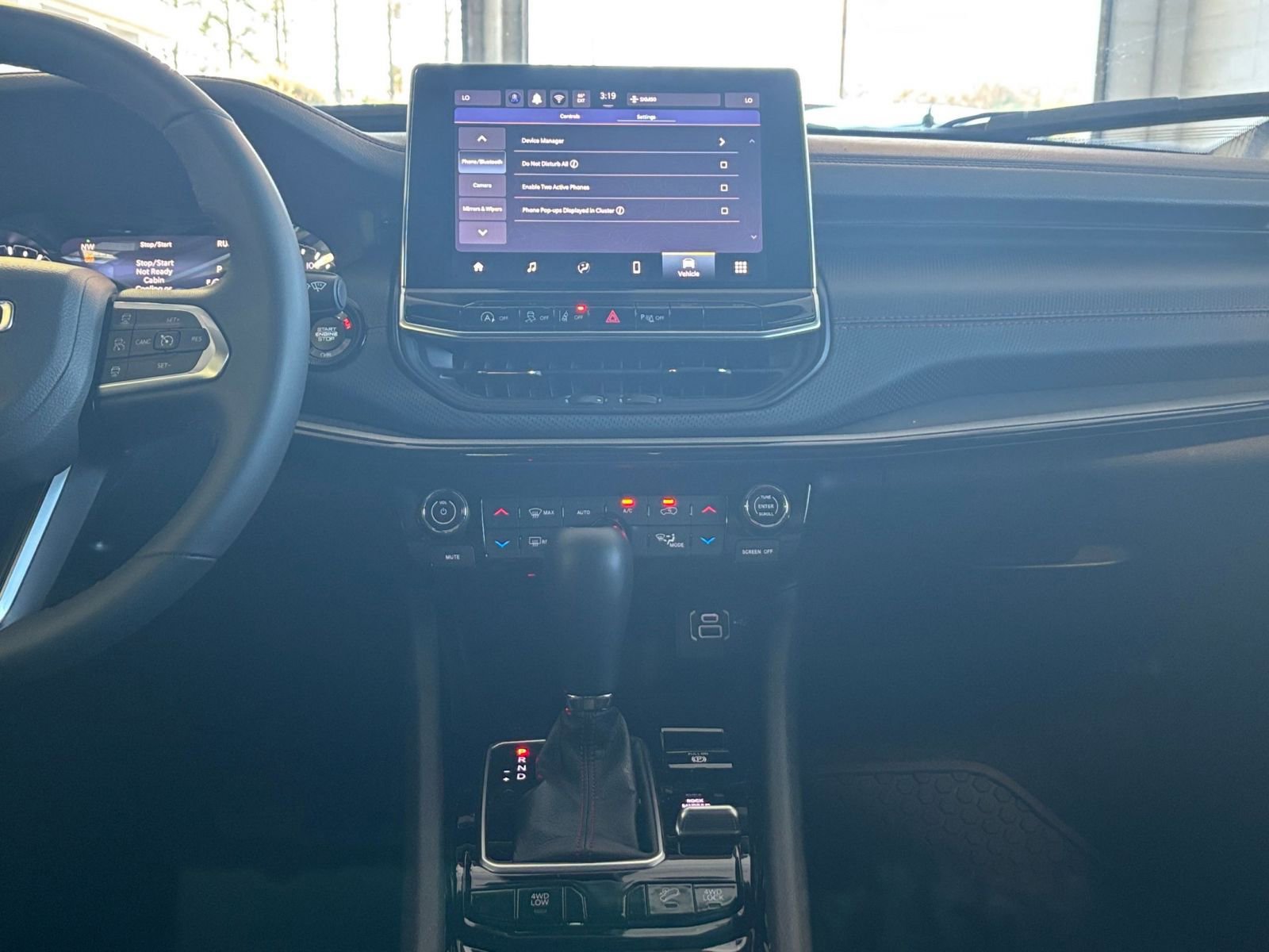 Thumbnail: 2025 Jeep Compass - 18