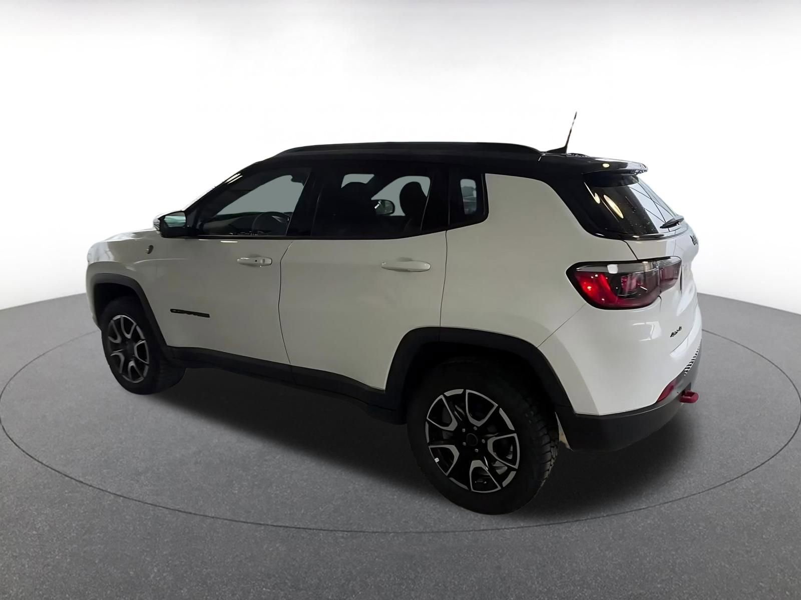 Thumbnail: 2025 Jeep Compass - 15