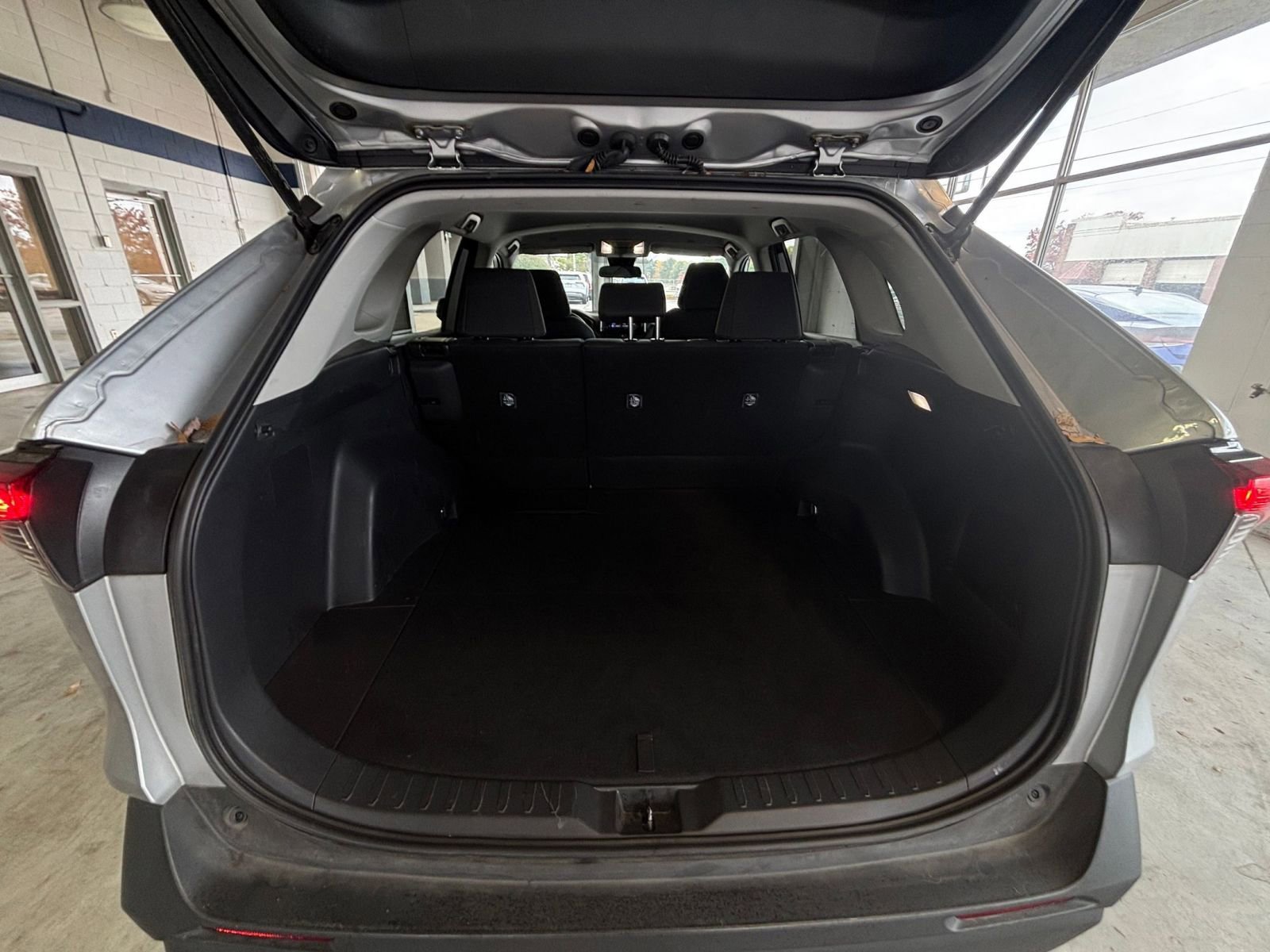 Thumbnail: 2025 Toyota RAV4 - 30