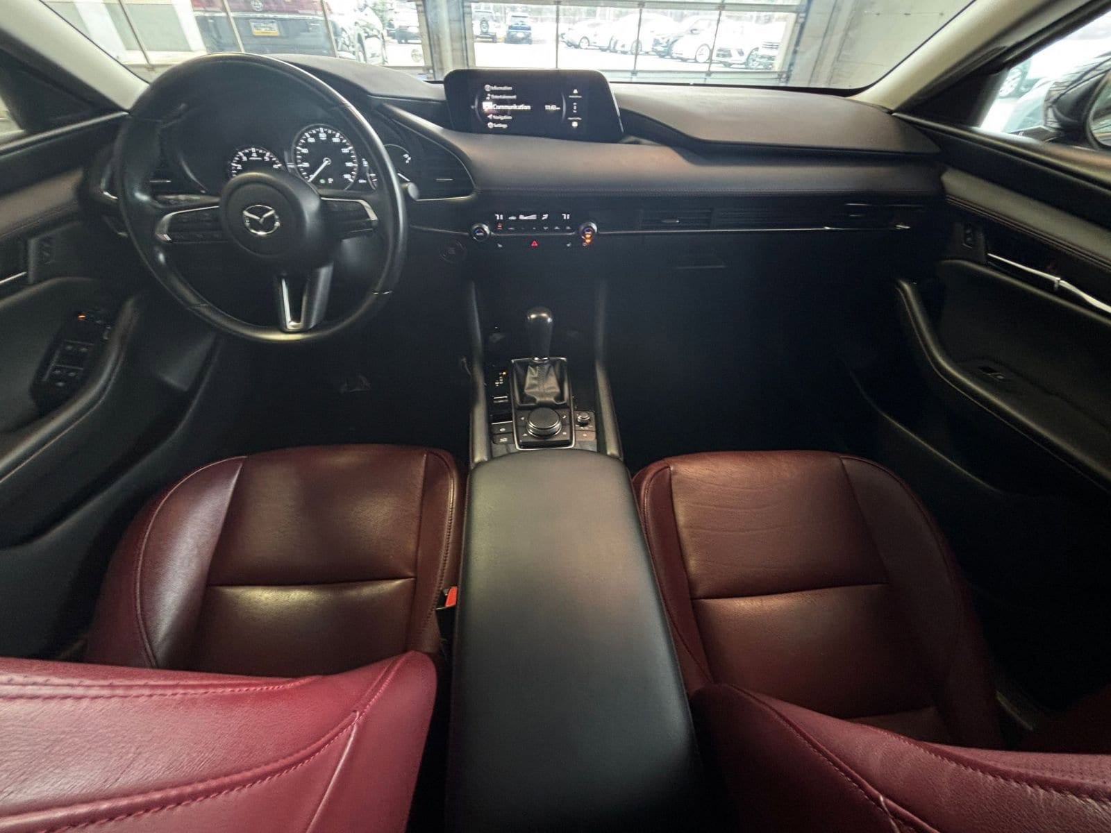 Thumbnail: 2025 Mazda Mazda3 - 33