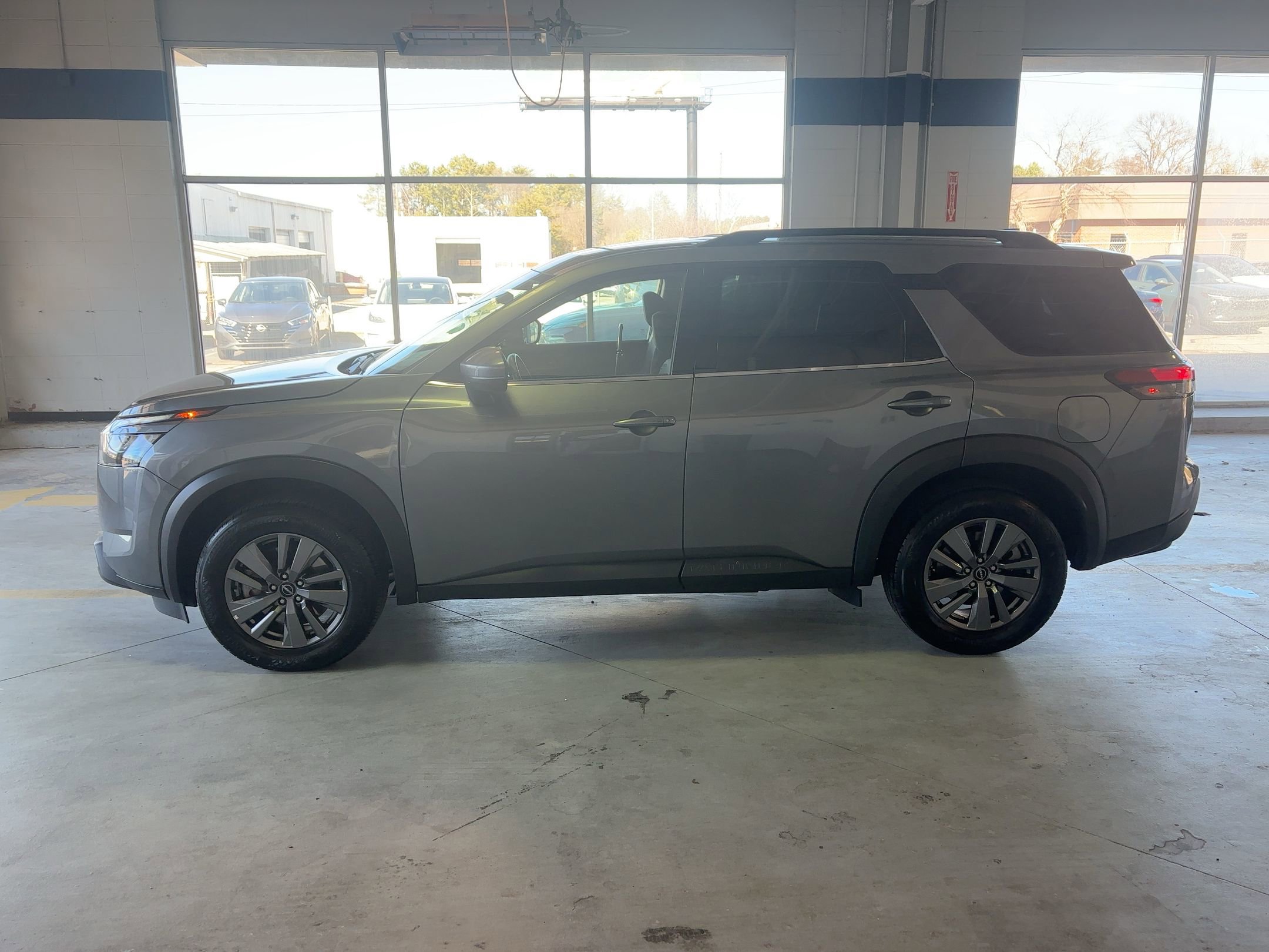 Thumbnail: 2025 Nissan Pathfinder - 6