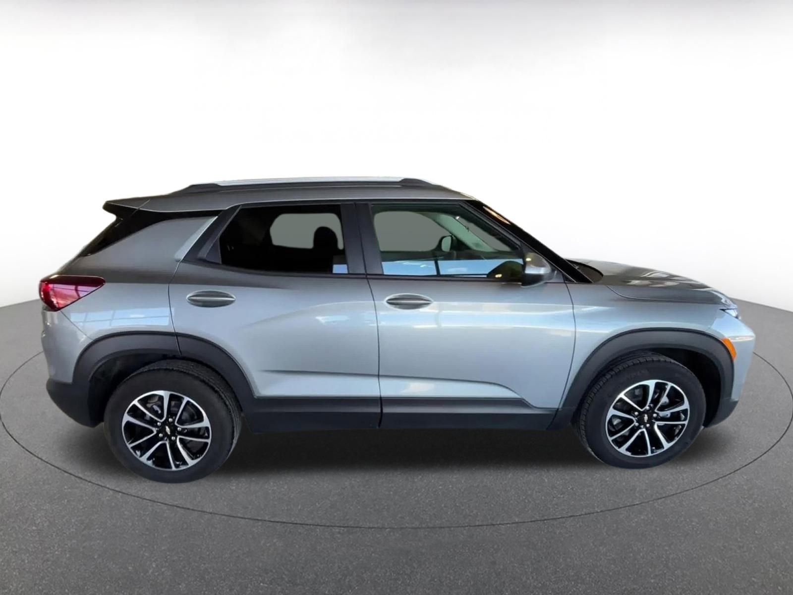 Thumbnail: 2025 Chevrolet TrailBlazer - 16