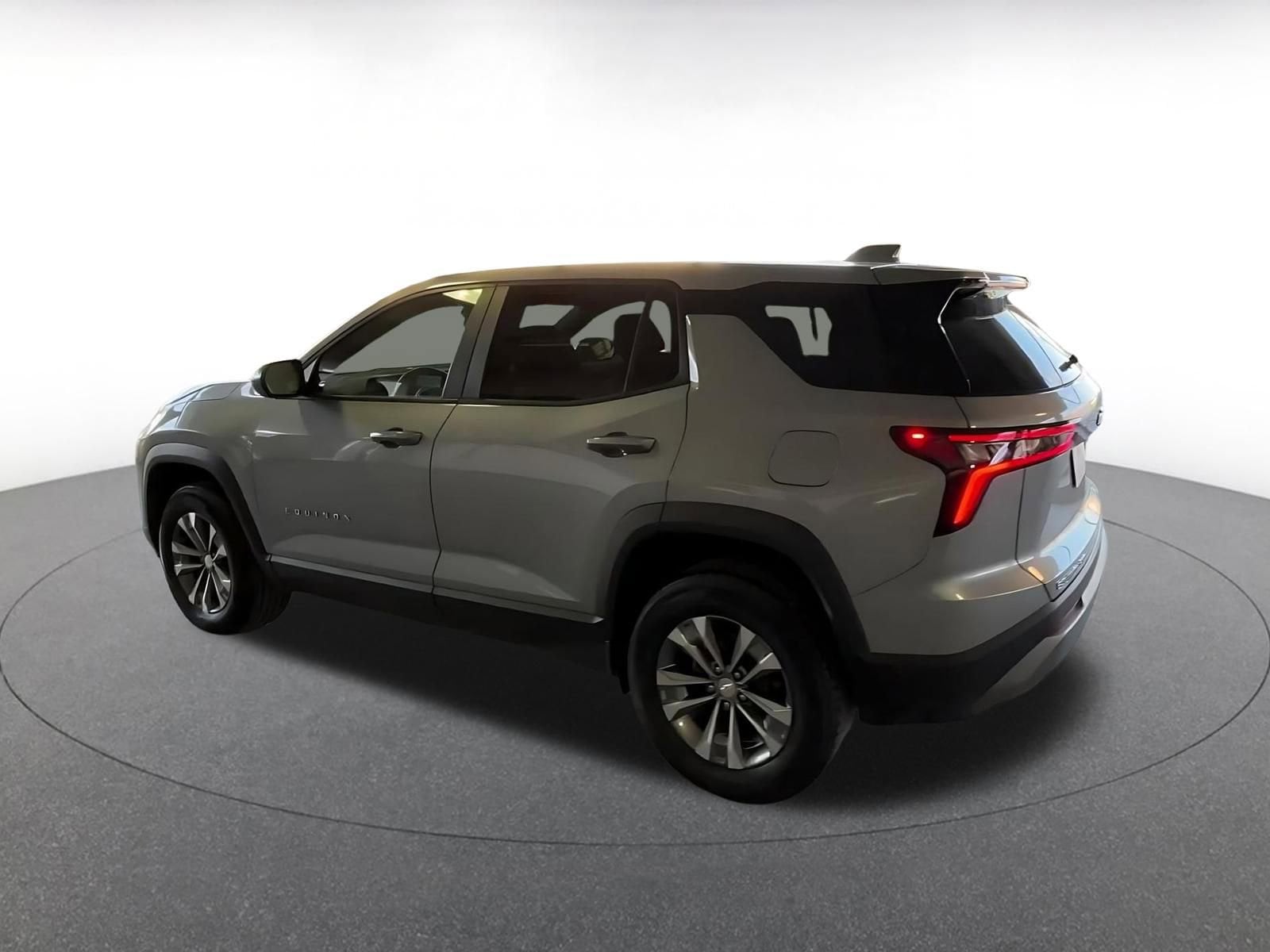 Thumbnail: 2025 Chevrolet Equinox - 10