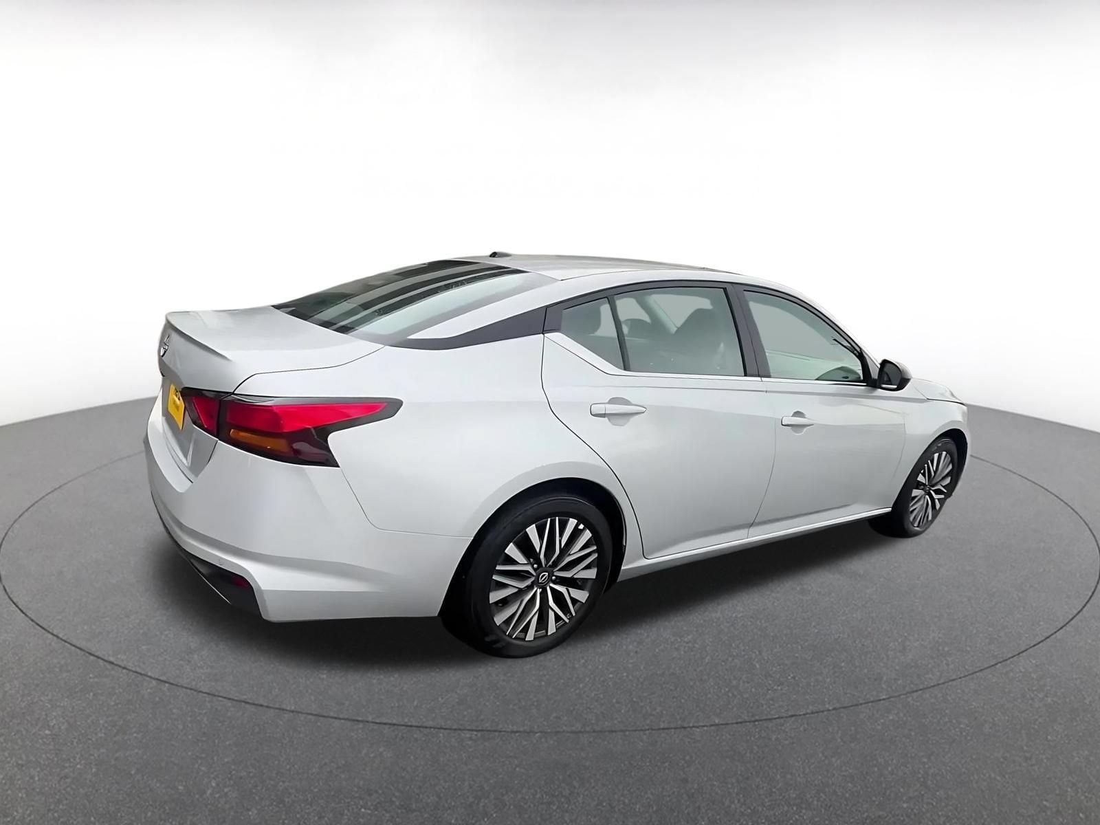 Thumbnail: 2026 Nissan Altima - 14