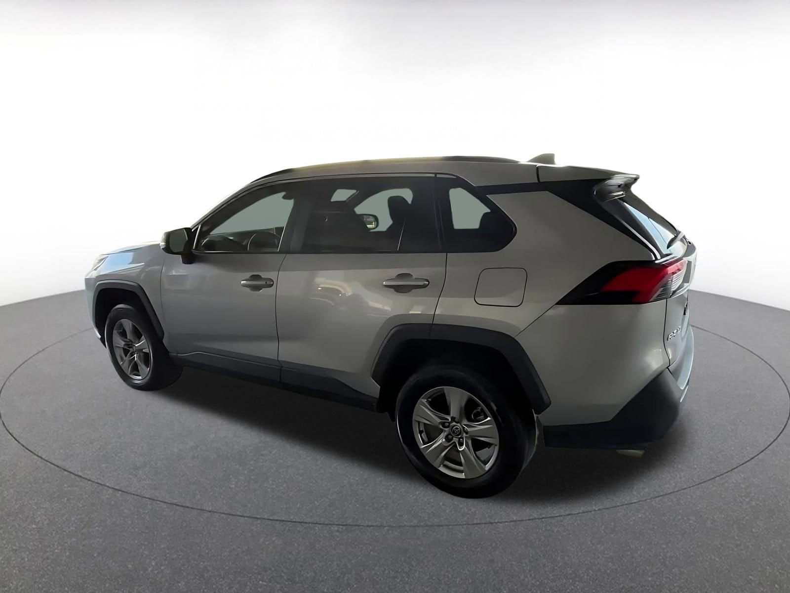 Thumbnail: 2025 Toyota RAV4 - 8