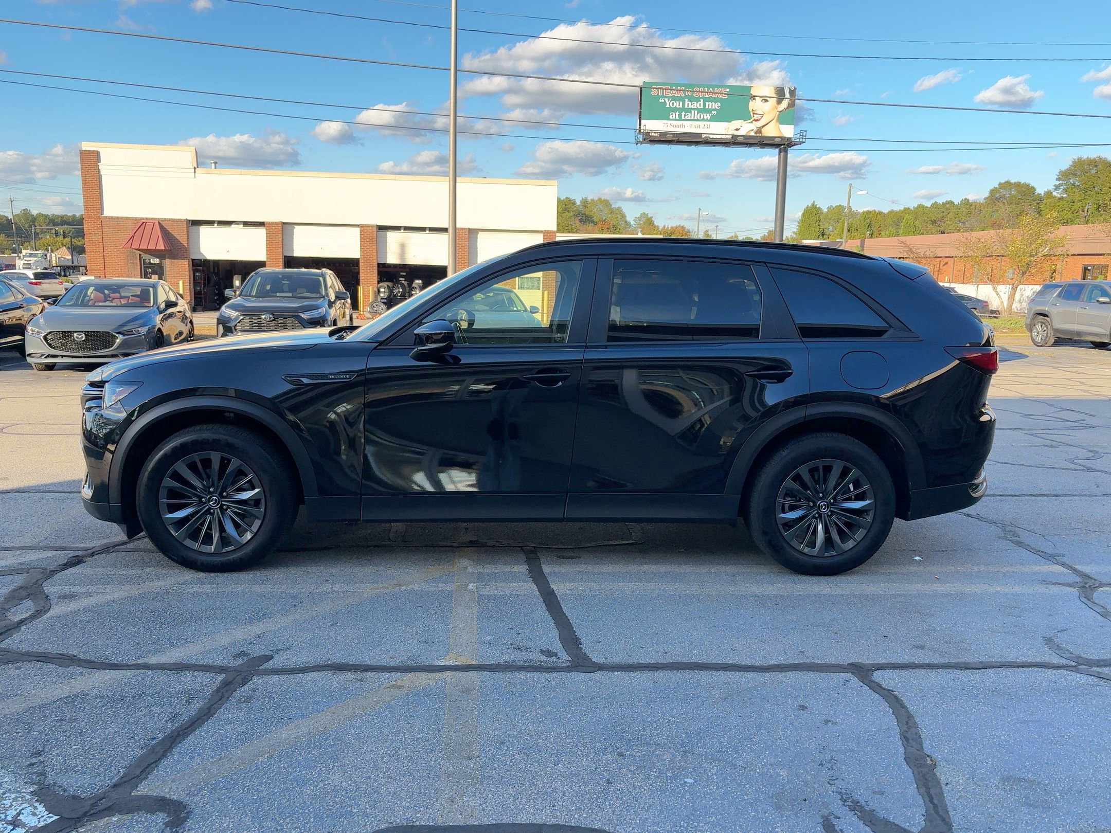 Thumbnail: 2025 Mazda CX-70 - 6