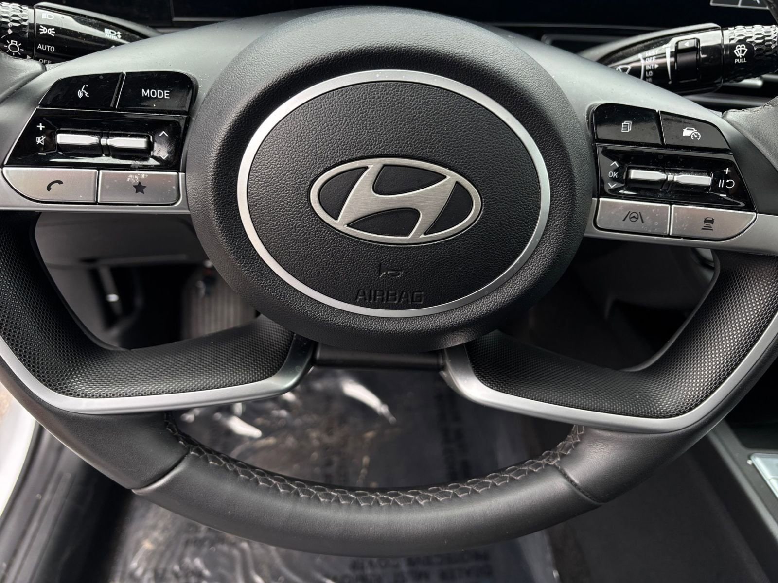 Thumbnail: 2025 Hyundai Elantra - 34