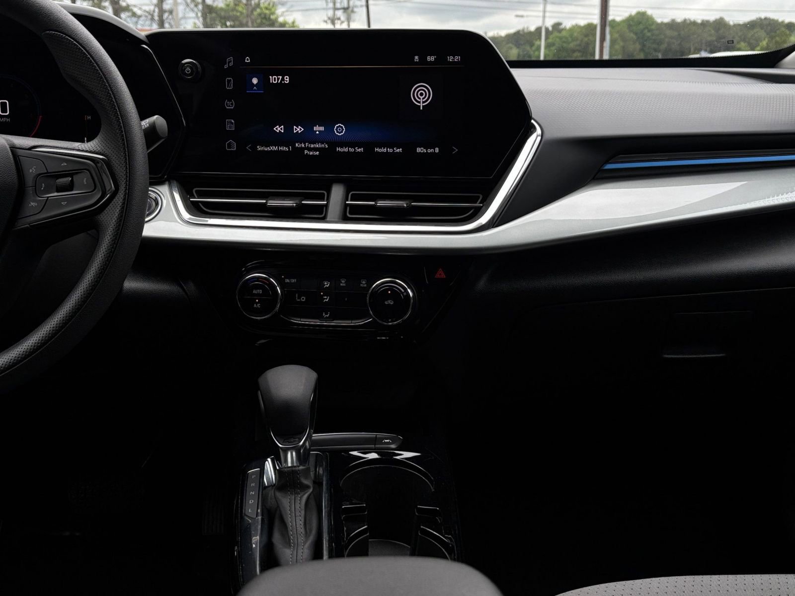 Thumbnail: 2025 Chevrolet Trax - 22
