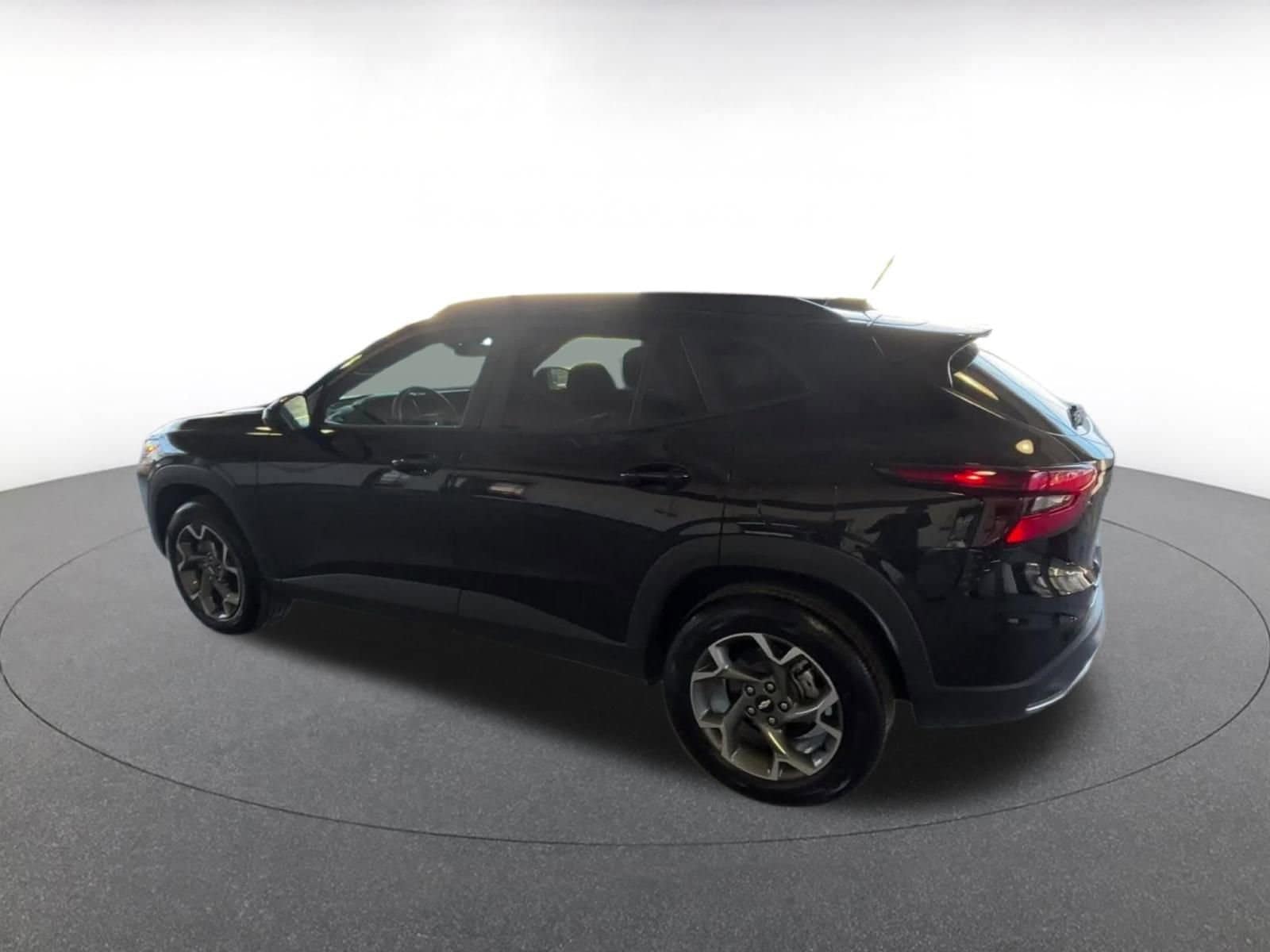 Thumbnail: 2025 Chevrolet Trax - 12