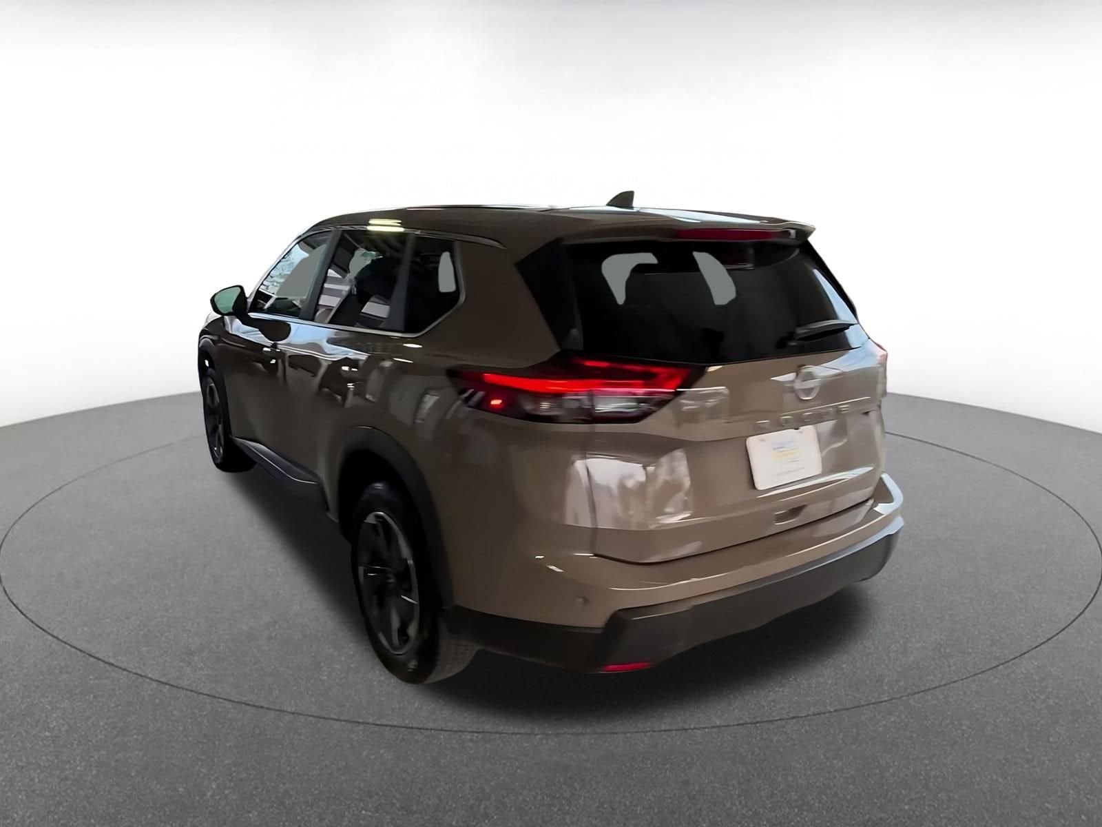 Thumbnail: 2025 Nissan Rogue - 11