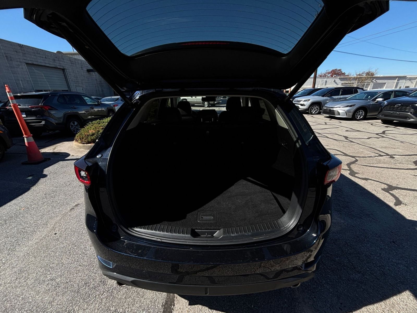 Thumbnail: 2025 Mazda CX-5 - 31