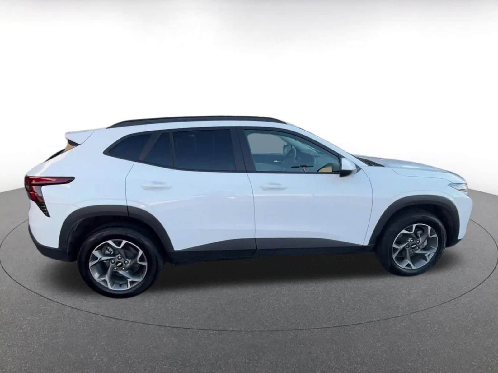 Thumbnail: 2025 Chevrolet Trax - 21