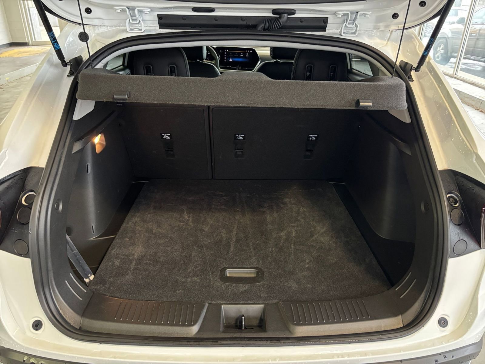 Thumbnail: 2025 Chevrolet Trax - 30