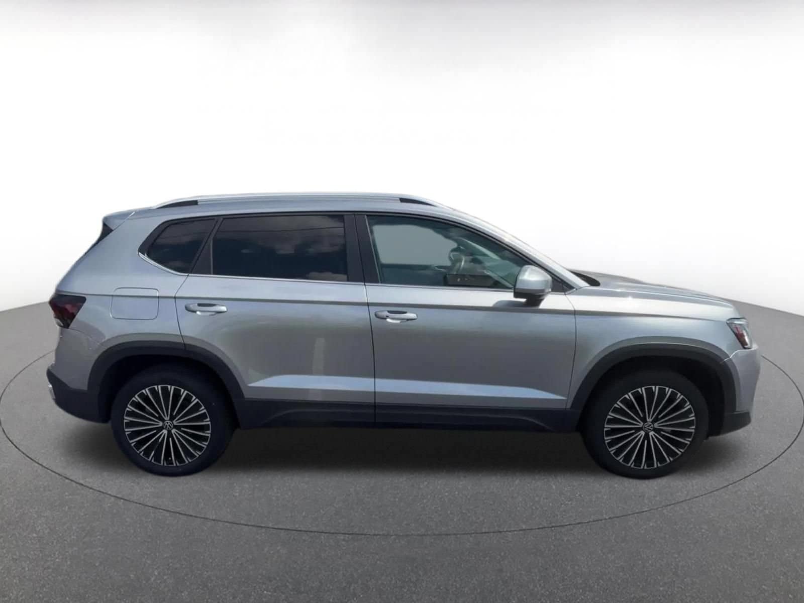 Thumbnail: 2025 Volkswagen Taos - 16