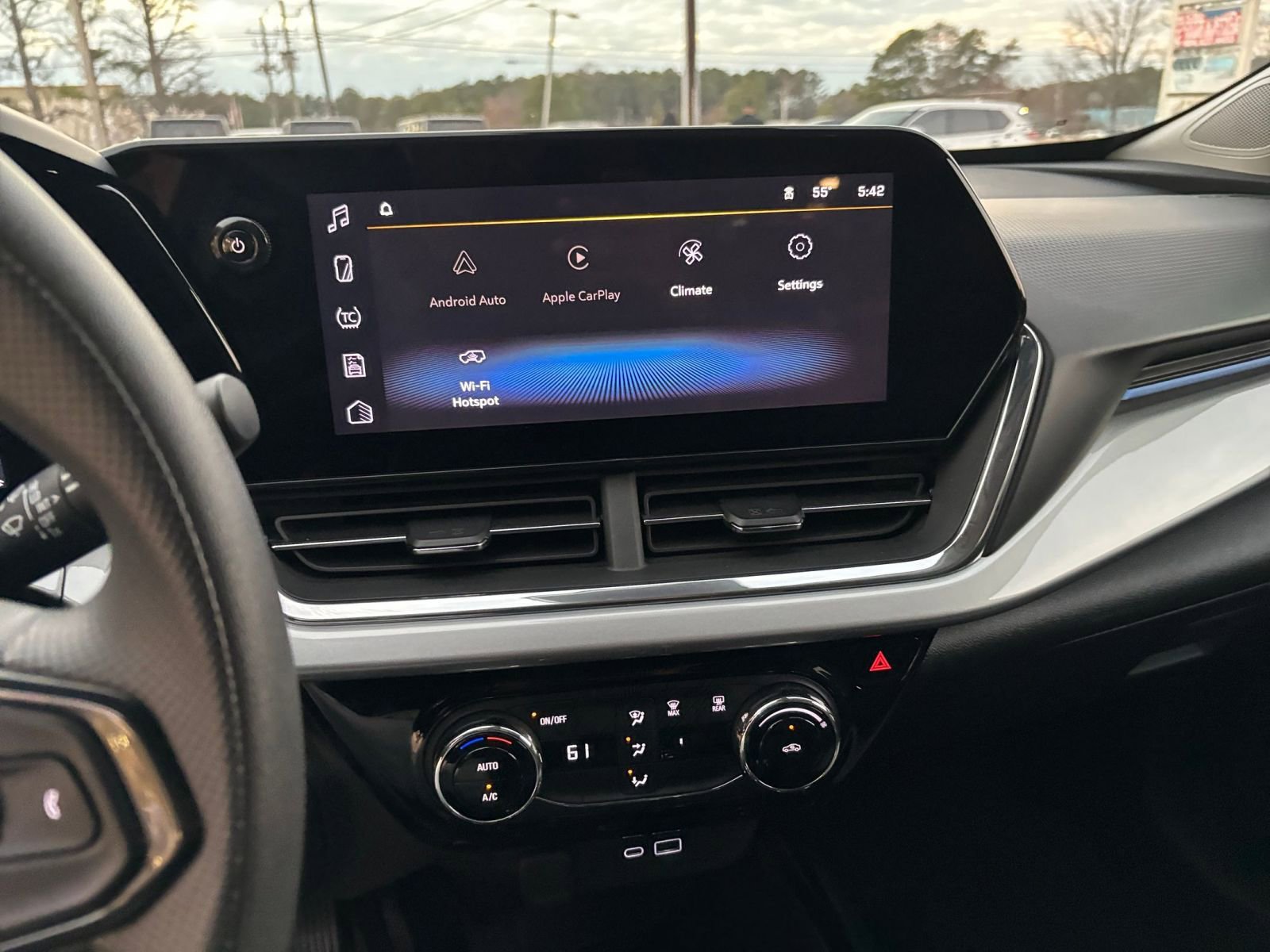 Thumbnail: 2025 Chevrolet Trax - 21