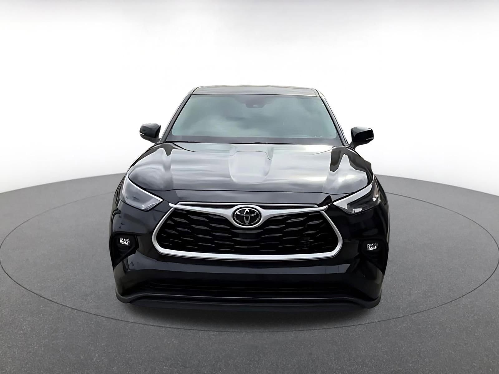 Thumbnail: 2025 Toyota Highlander - 6