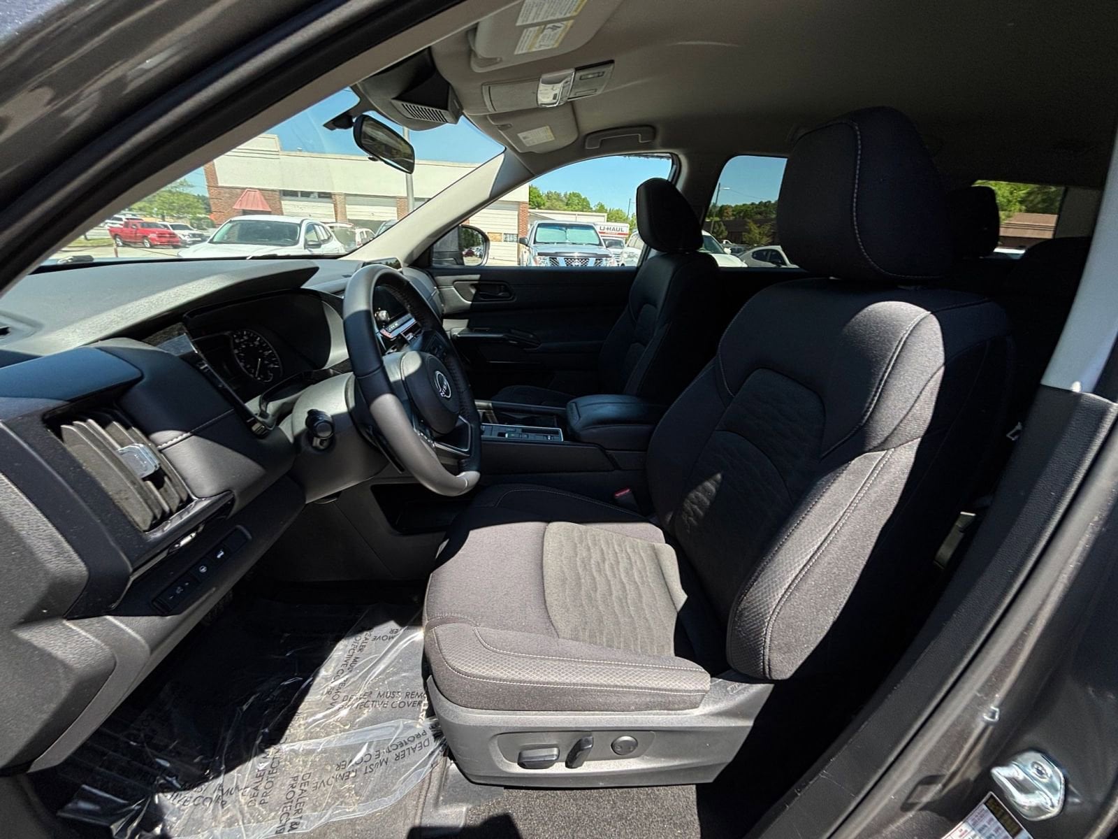 Thumbnail: 2025 Nissan Pathfinder - 29