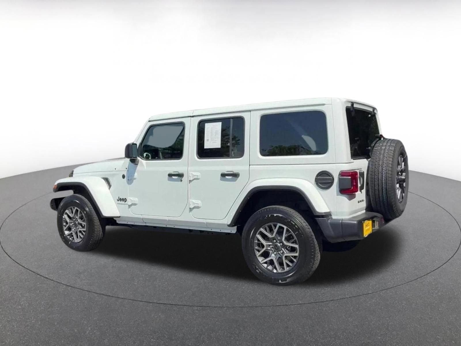 Thumbnail: 2025 Jeep Wrangler - 10