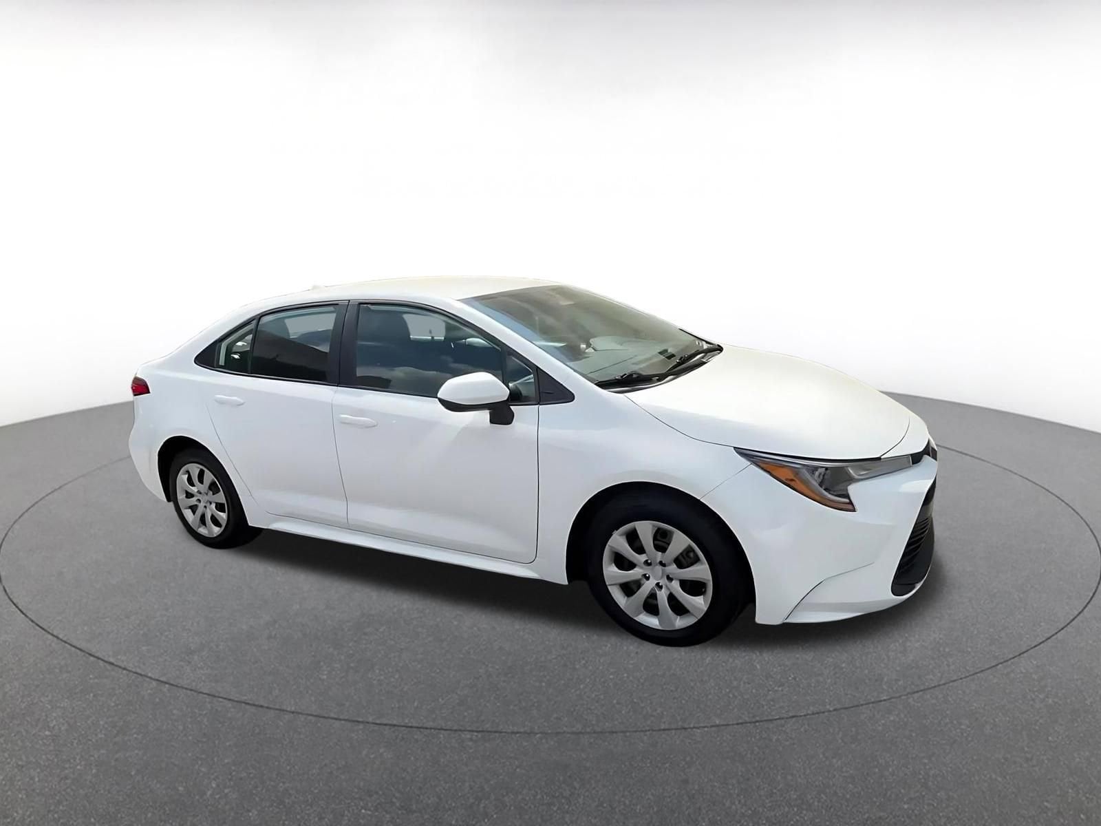 Thumbnail: 2025 Toyota Corolla - 2