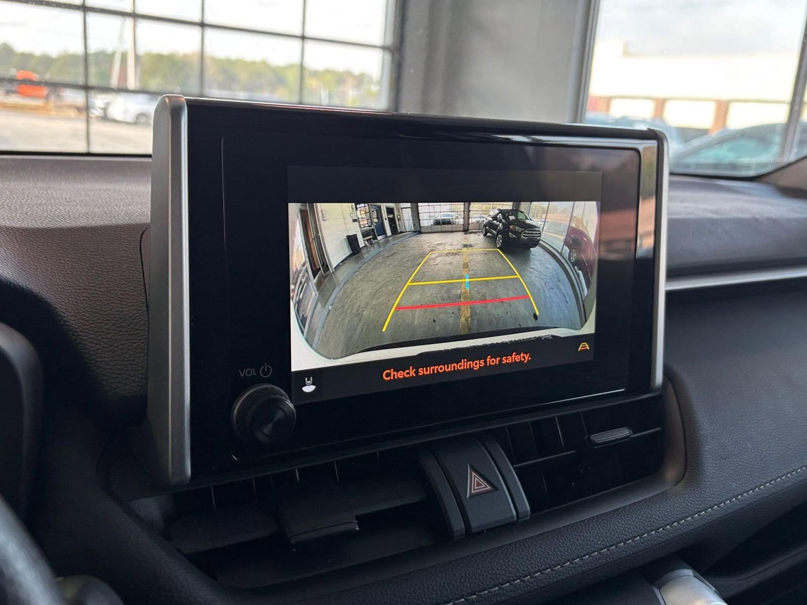 Thumbnail: 2025 Toyota RAV4 - 17