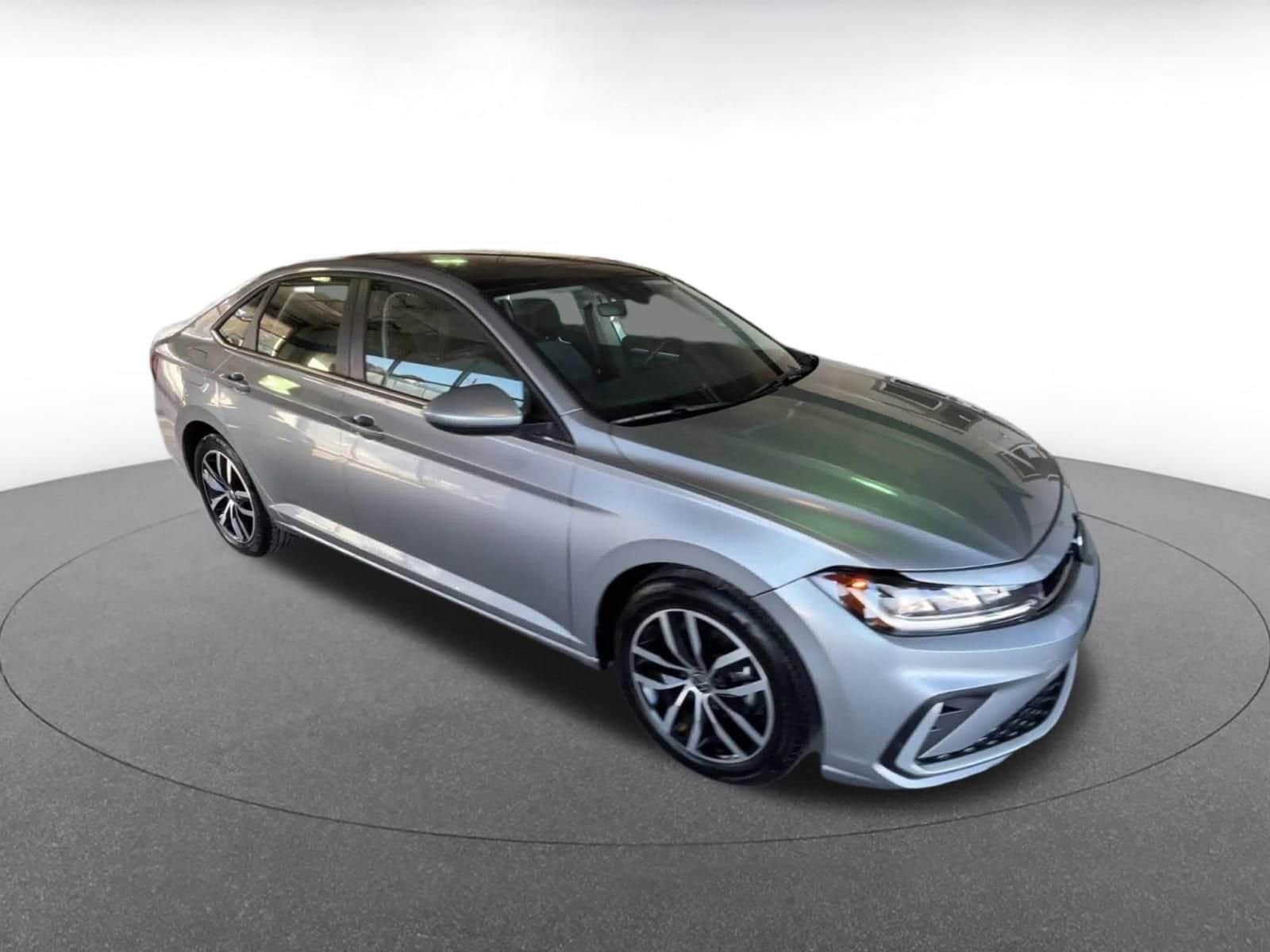 Thumbnail: 2025 Volkswagen Jetta - 2