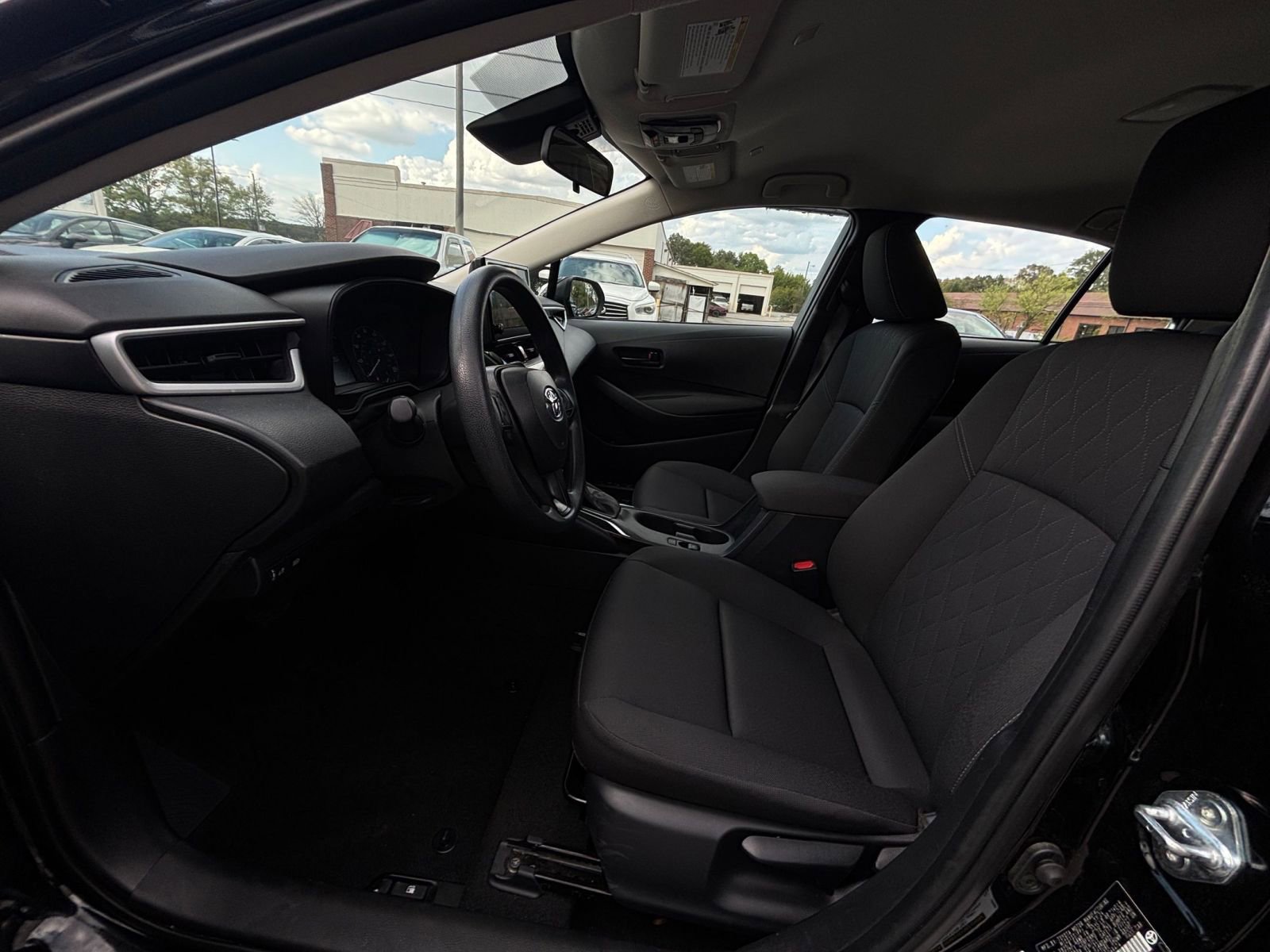 Thumbnail: 2025 Toyota Corolla - 26