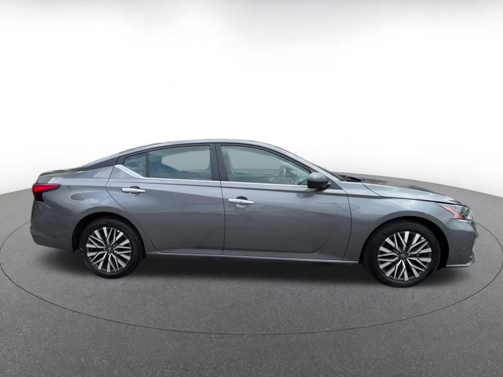 Thumbnail: 2025 Nissan Altima - 16