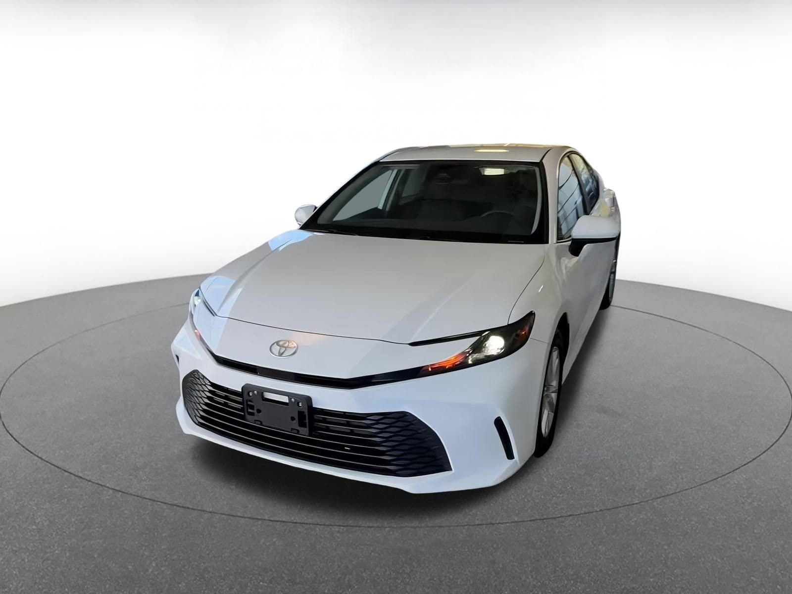 Thumbnail: 2025 Toyota Camry - 12